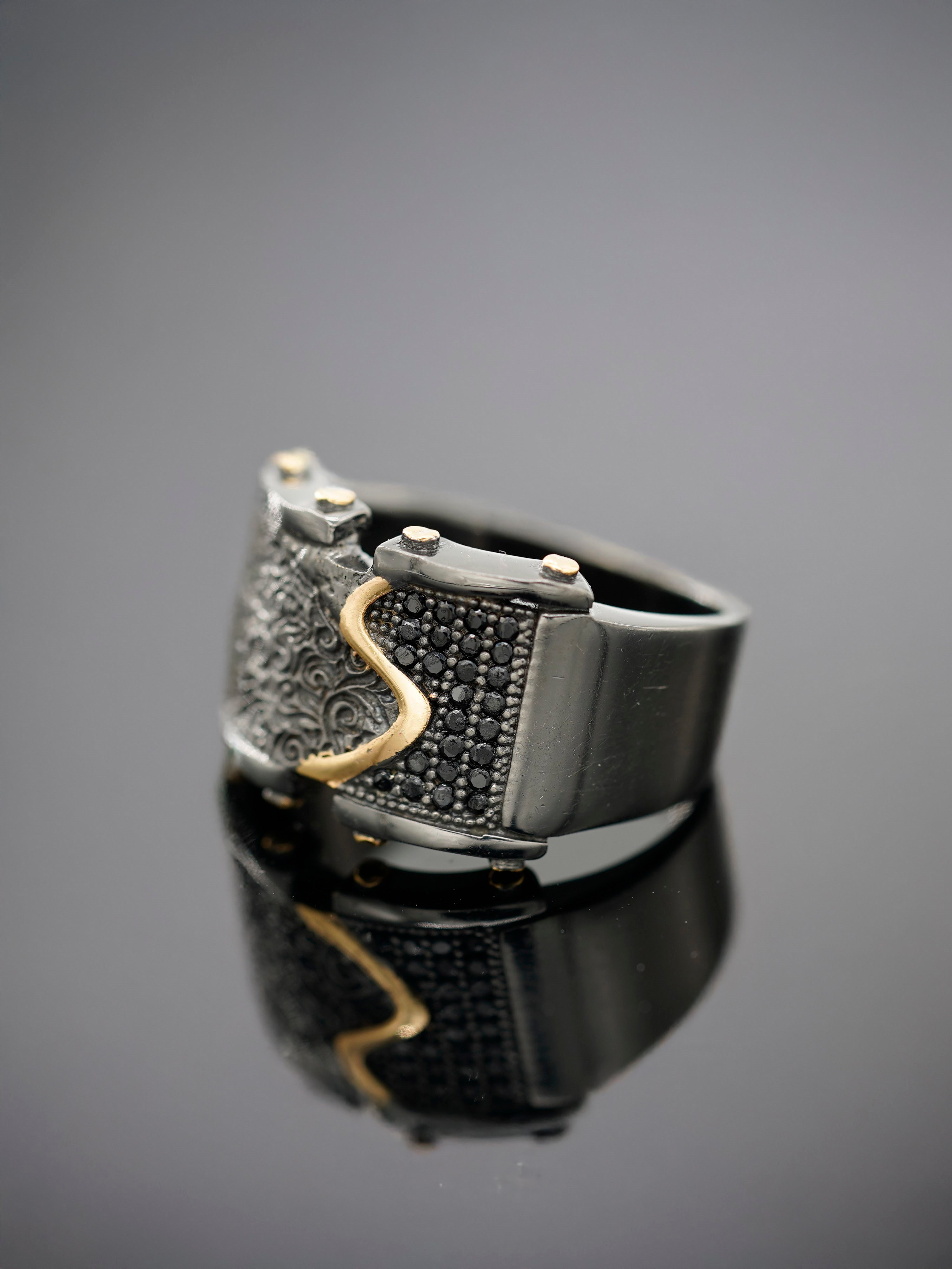 Luxury Design Ring