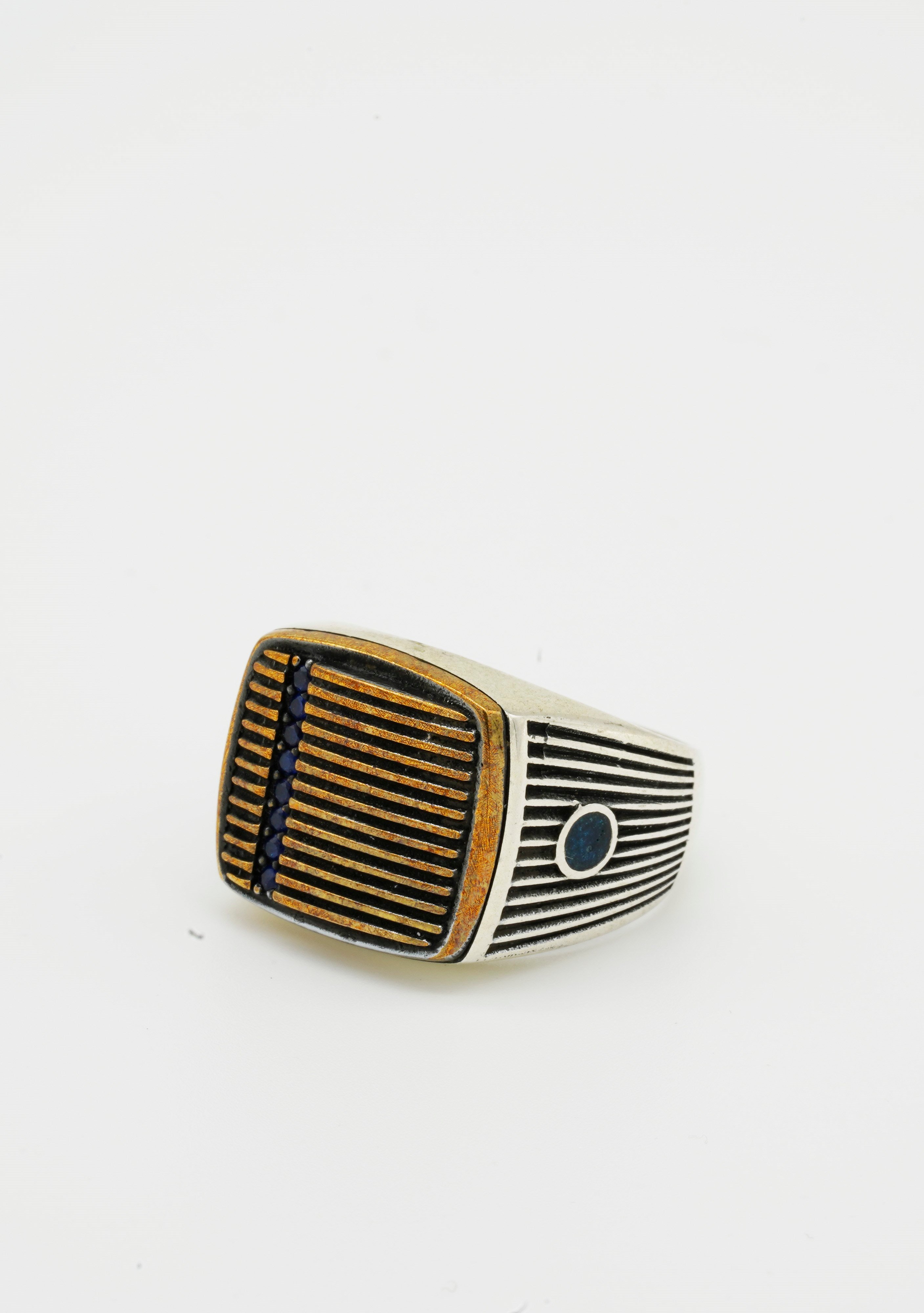 Luxury Design Ring