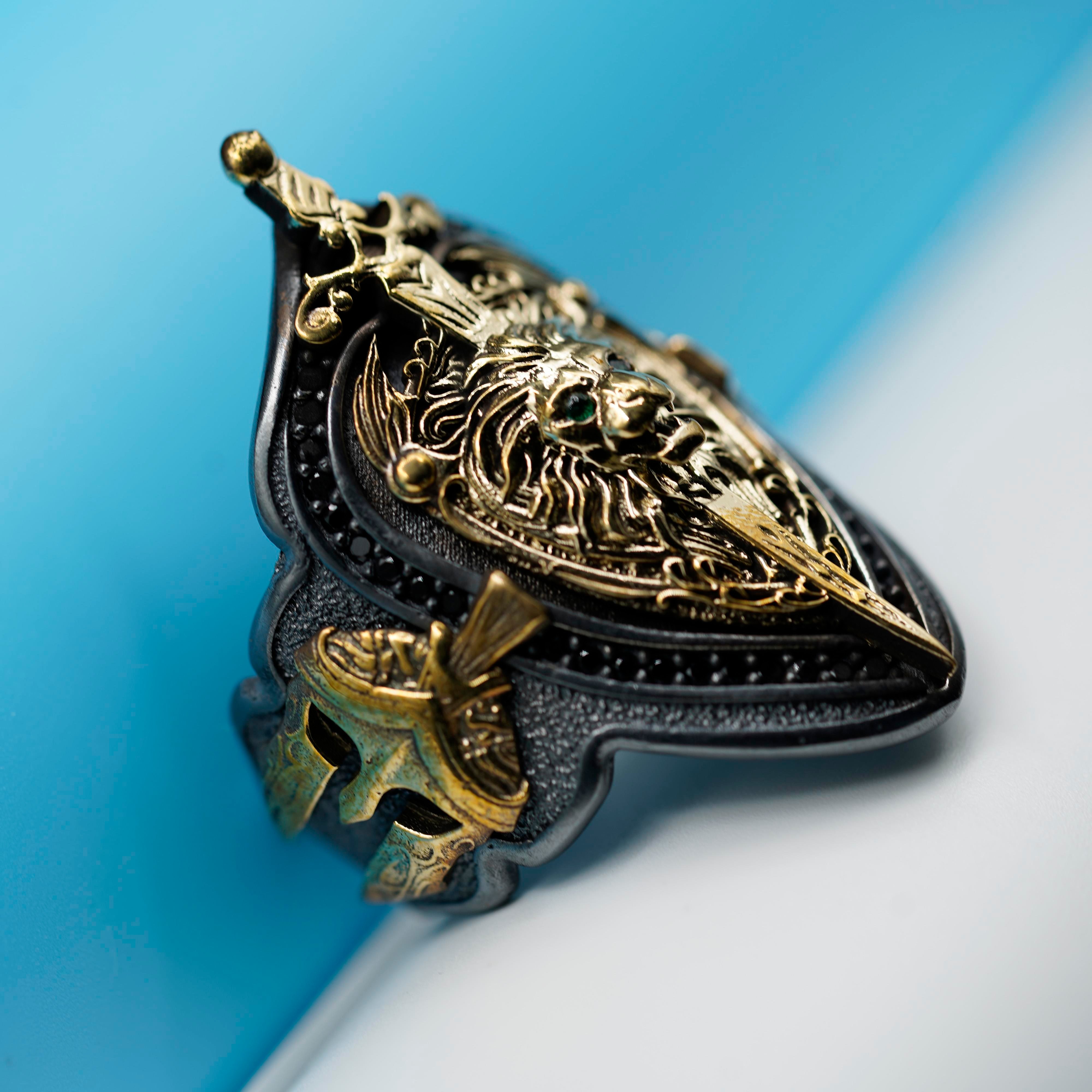 Luxury Green Eye Lion Ring