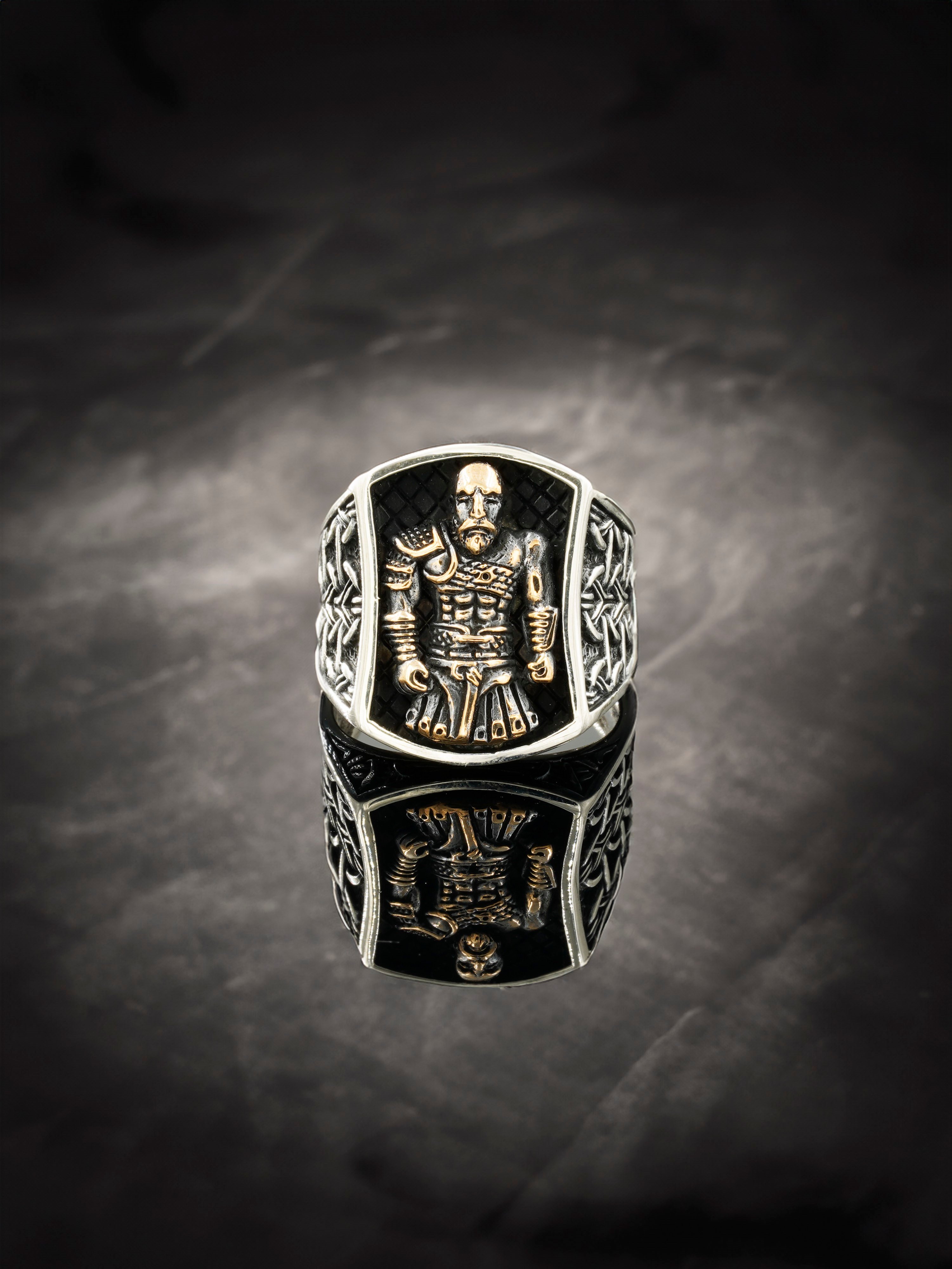 Luxury King Skull Ring