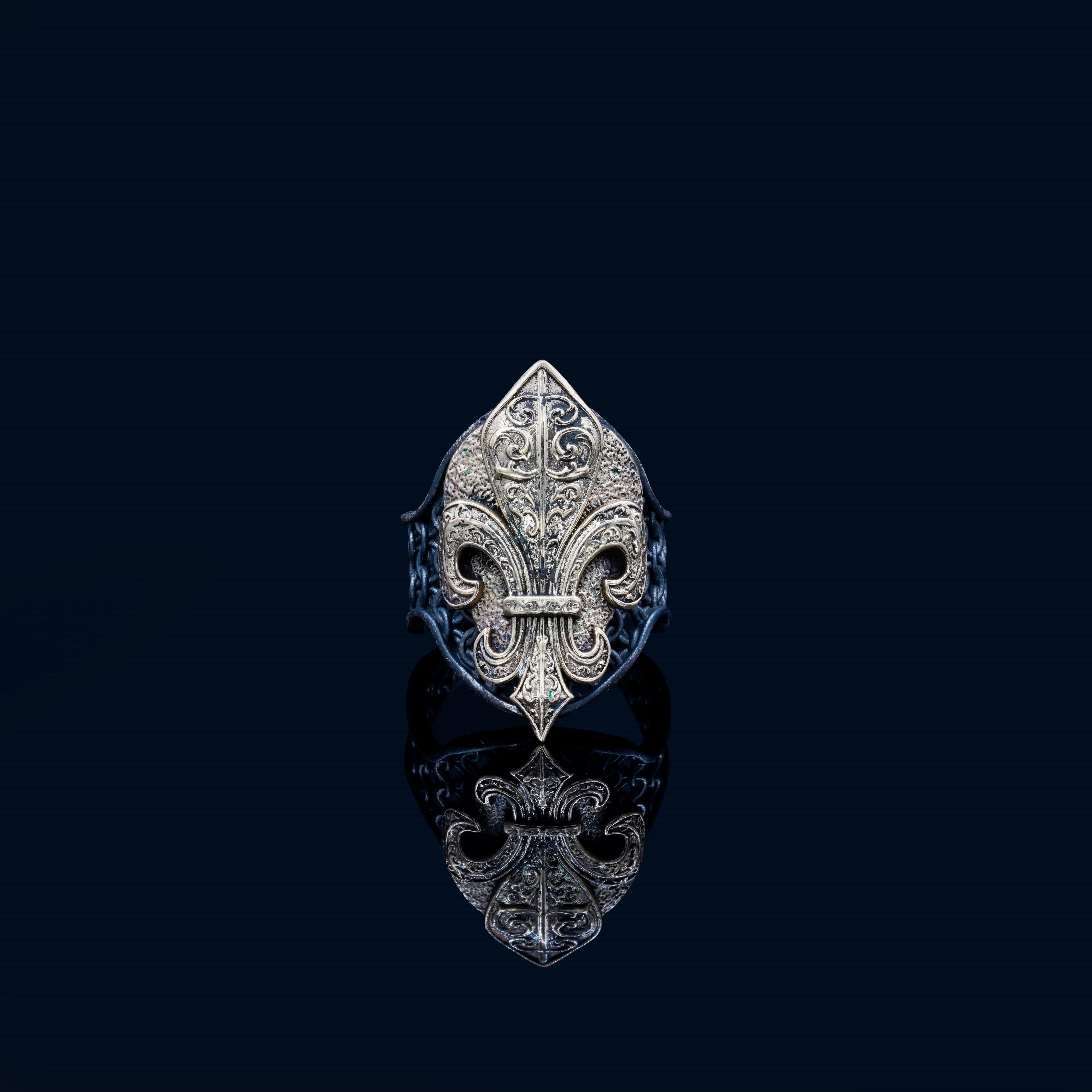 Luxury Lily Ring