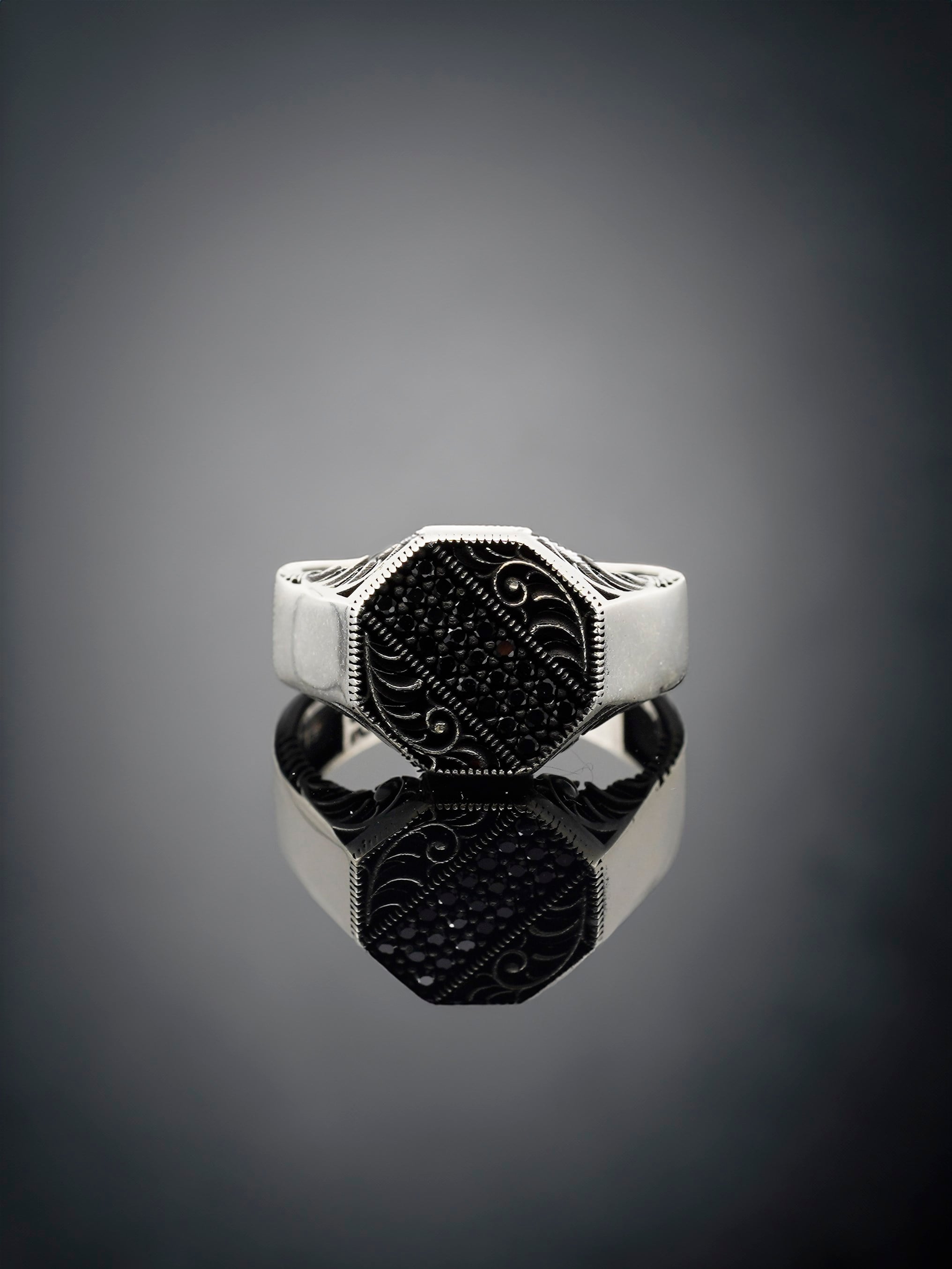Luxury Minimal Ring