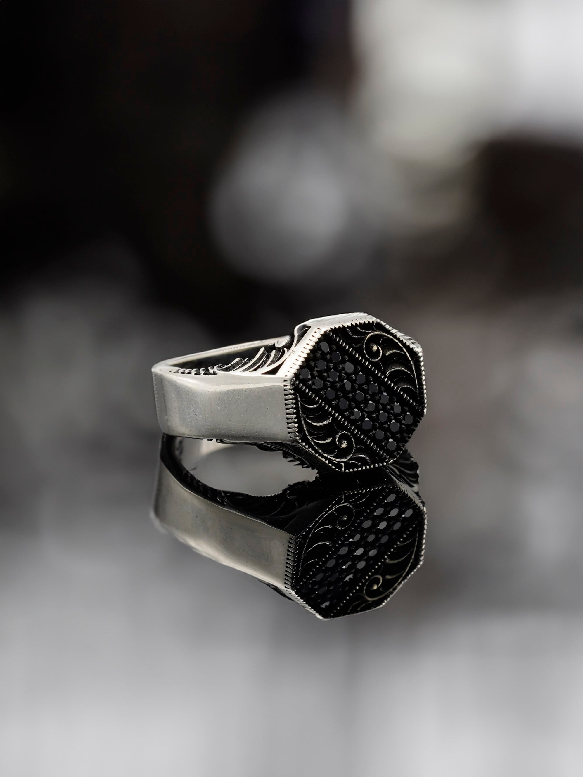 Luxury Minimal Ring