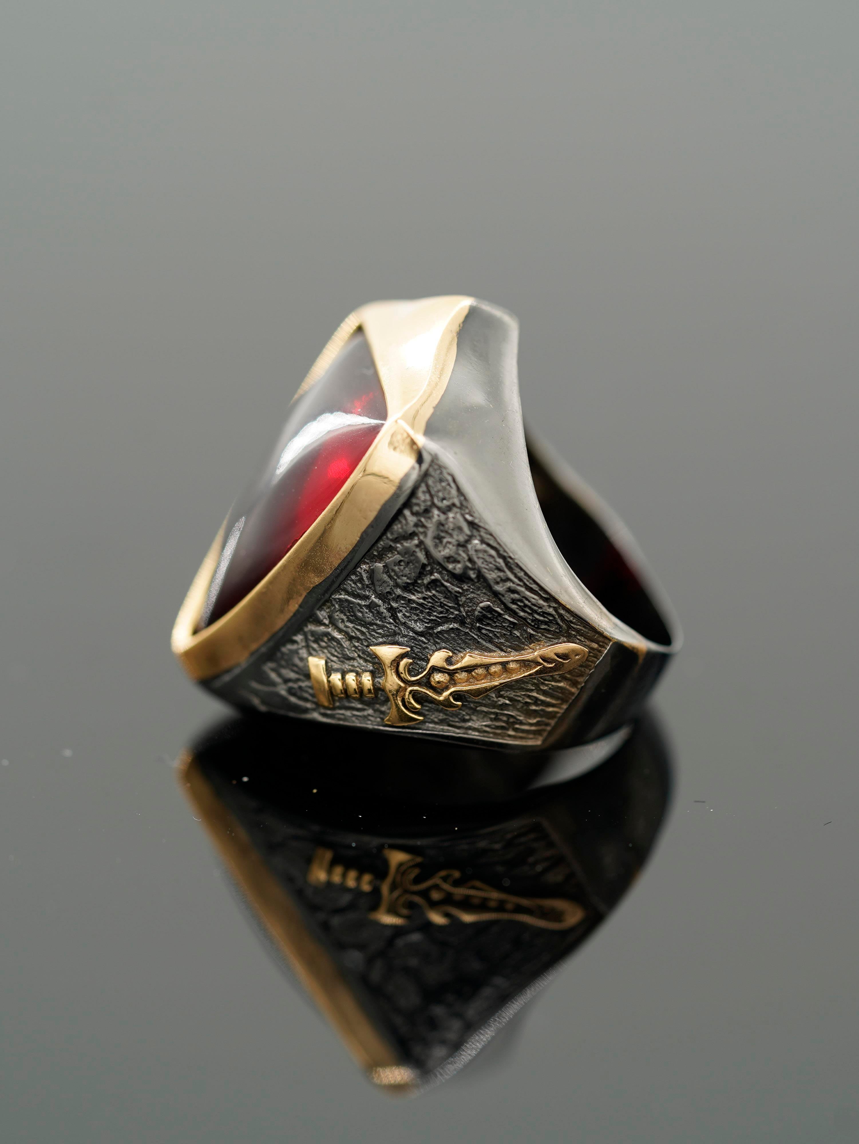 Luxury Red Amber Ring