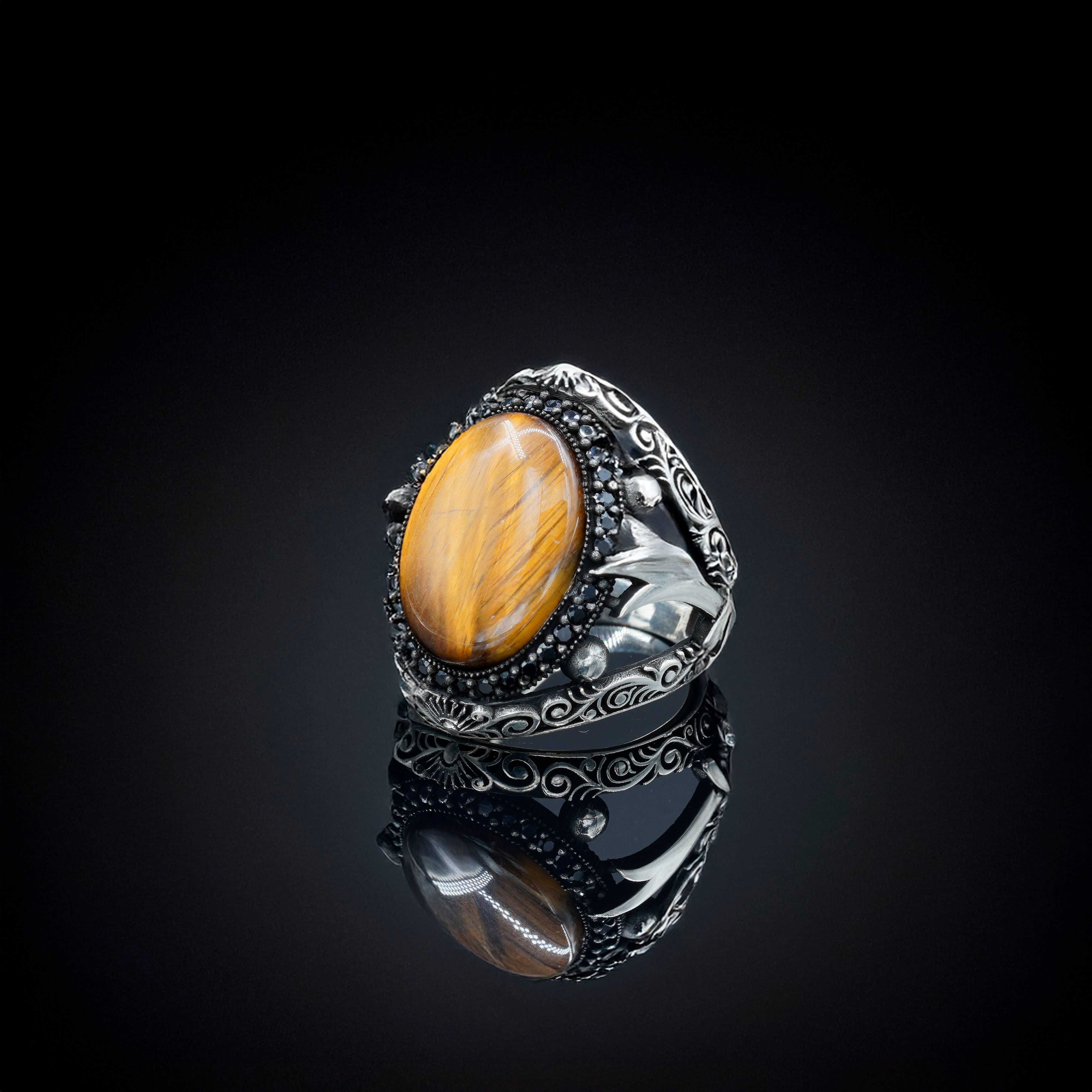 Luxury Red Zircon Stone Ring
