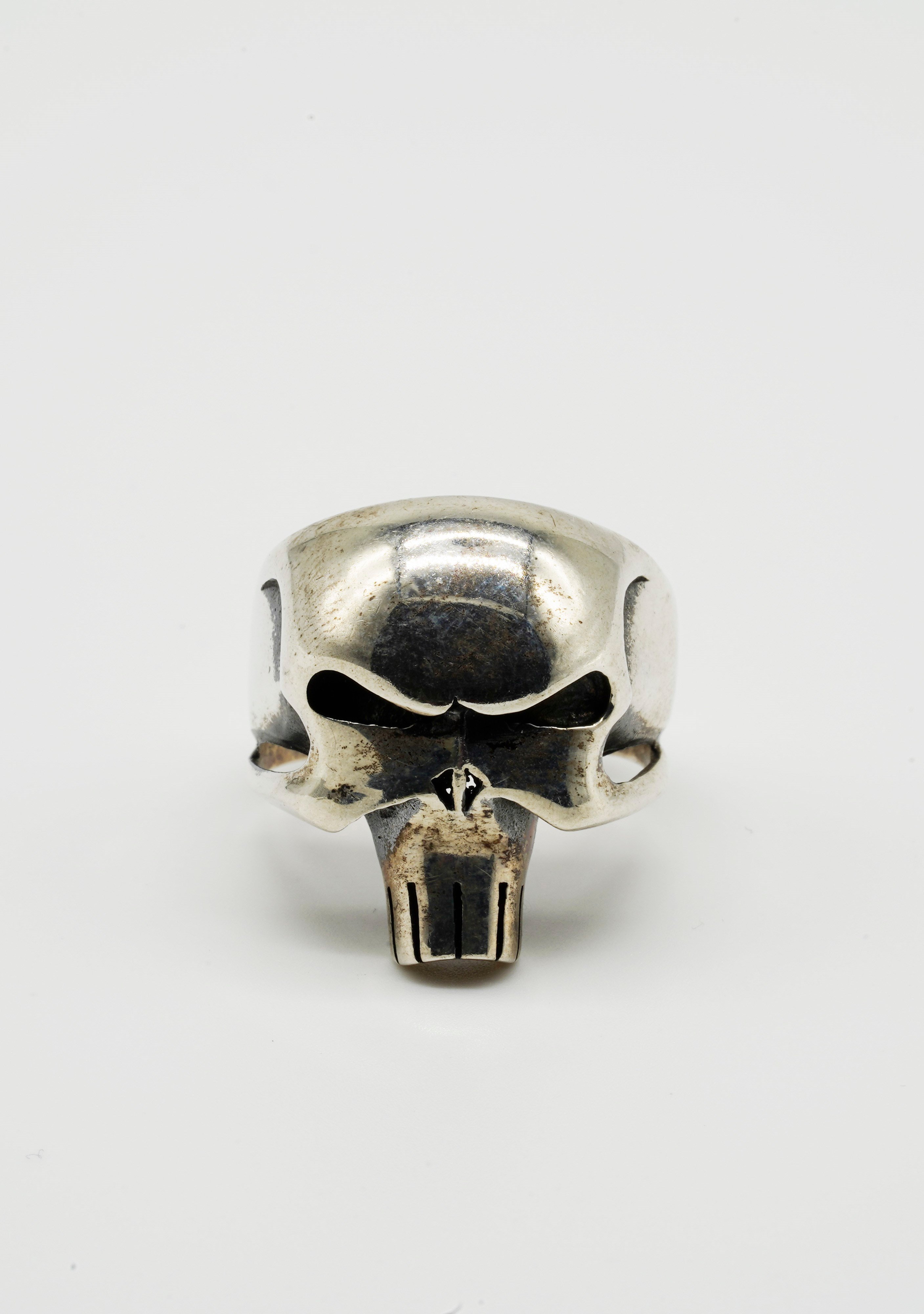 Luxury Skull Ring Design 2