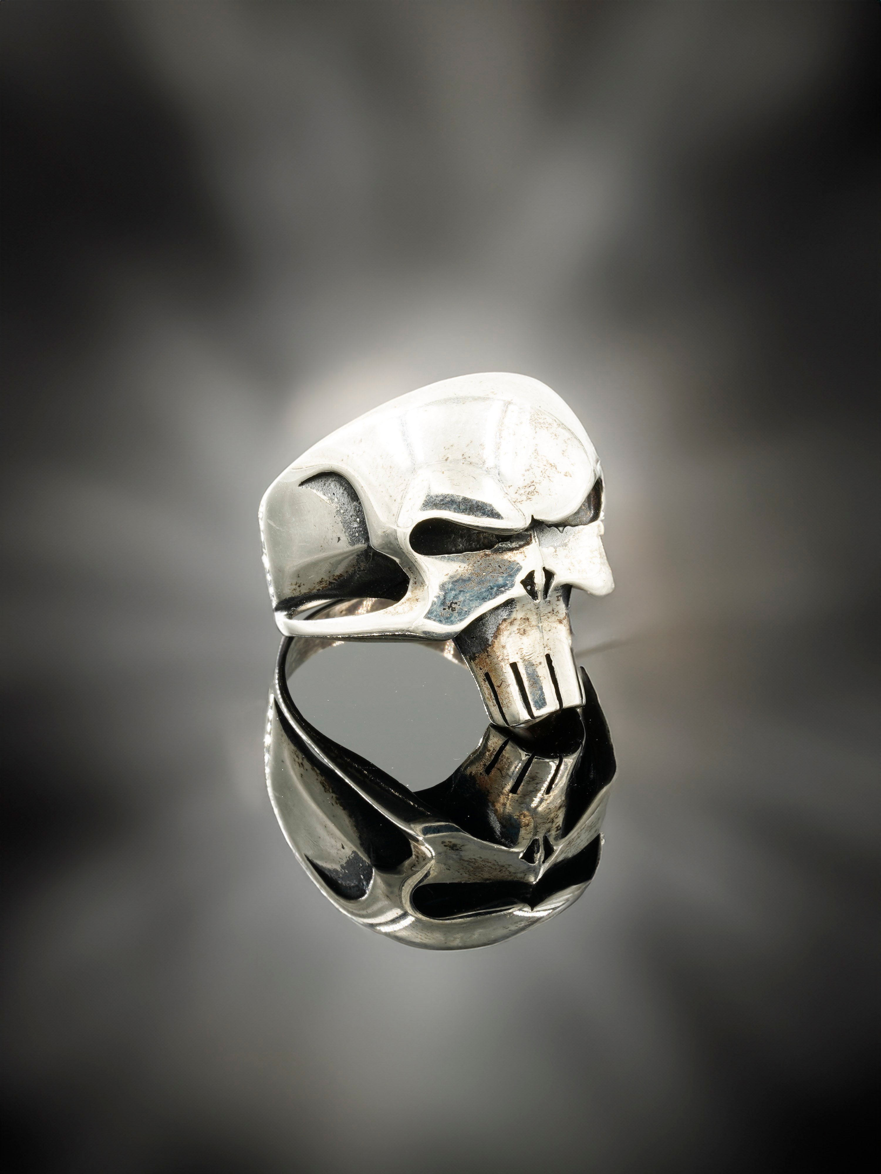 Luxury Skull Ring Design 2