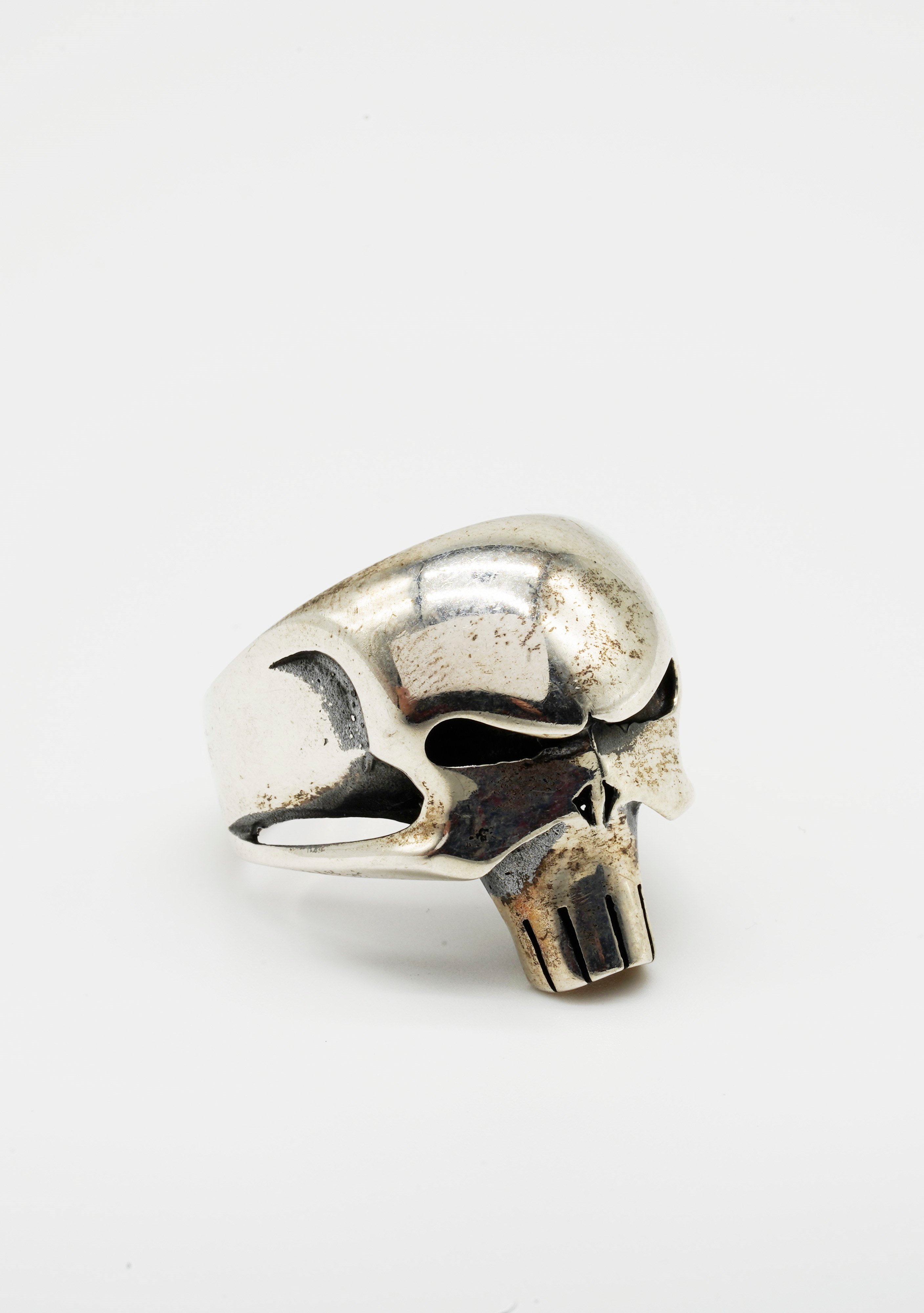 Luxury Skull Ring Design 2