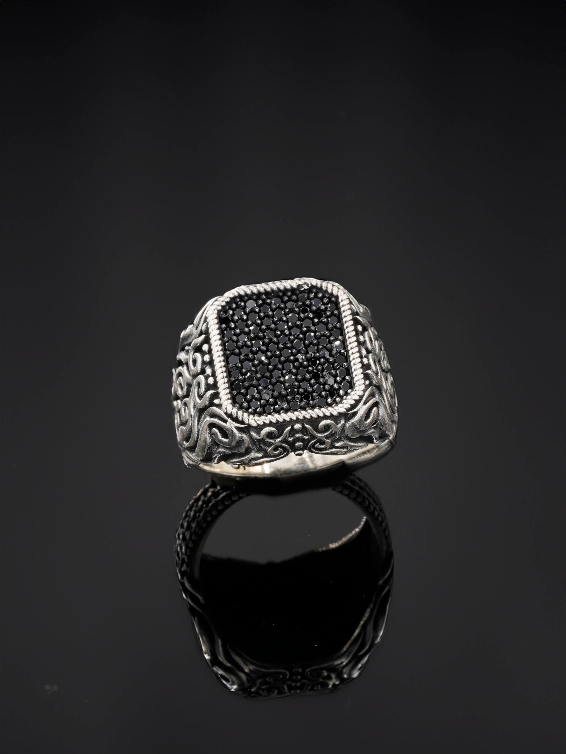 Luxury Stones Ring