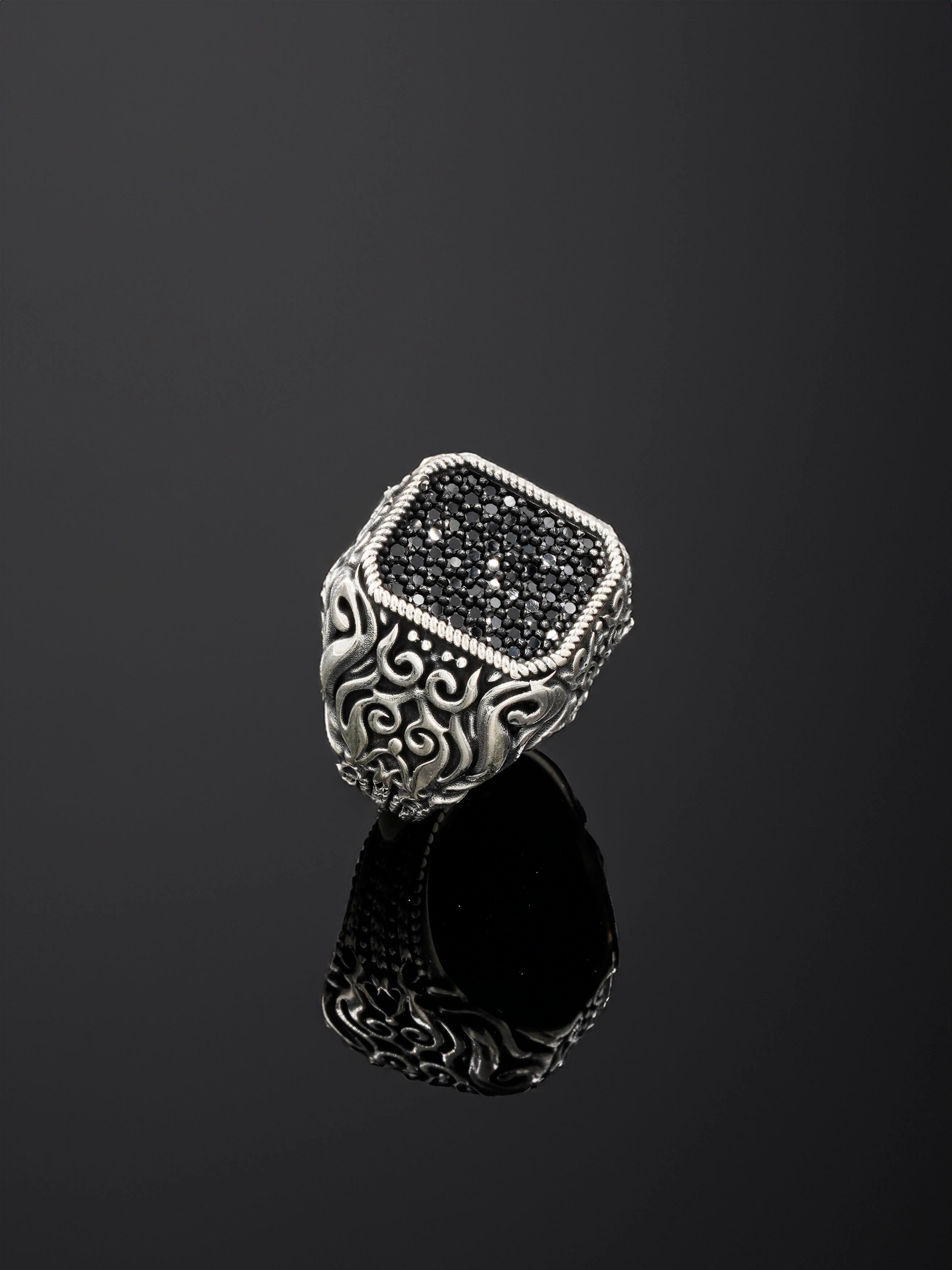 Luxury Stones Ring
