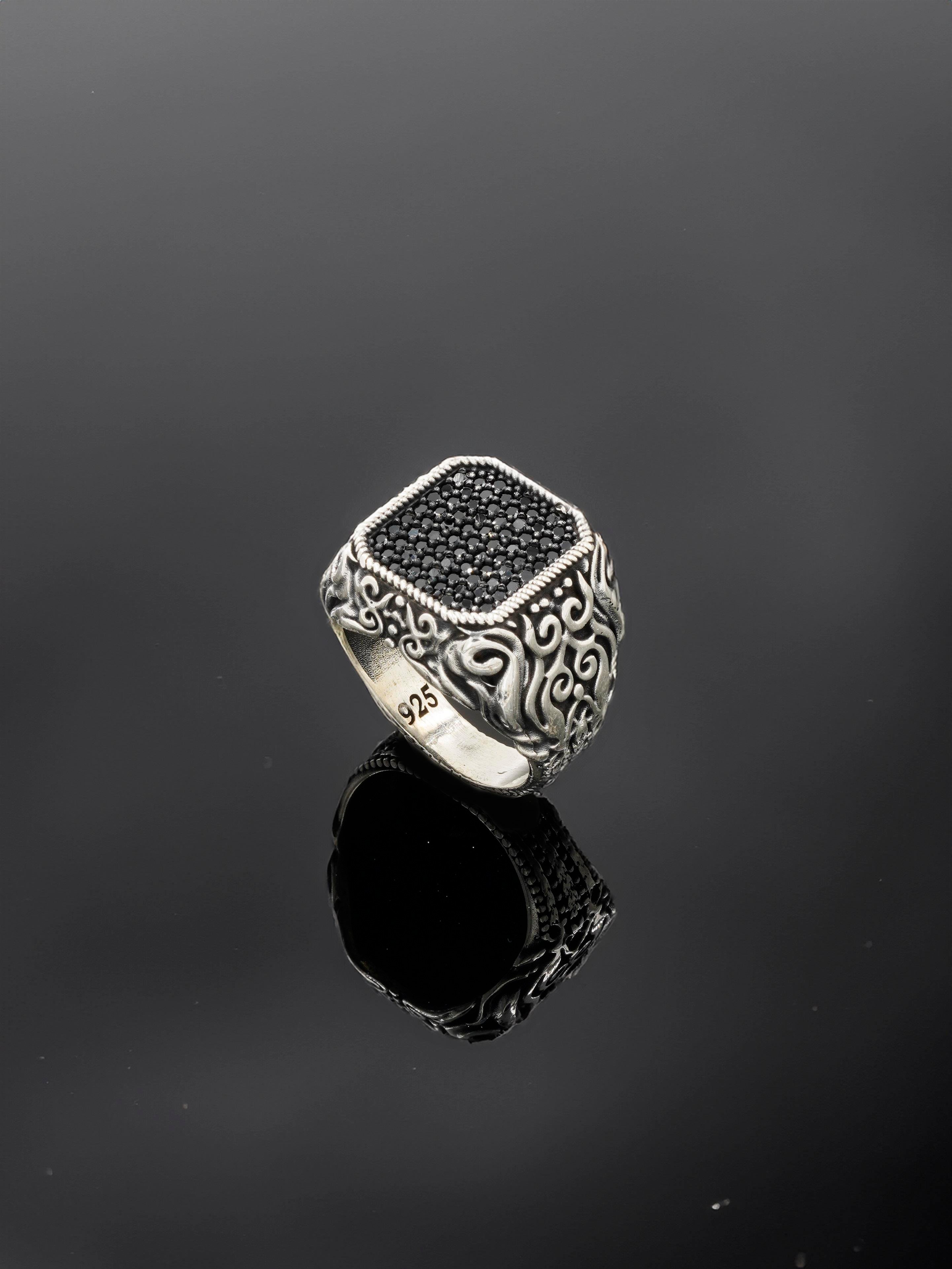 Luxury Stones Ring