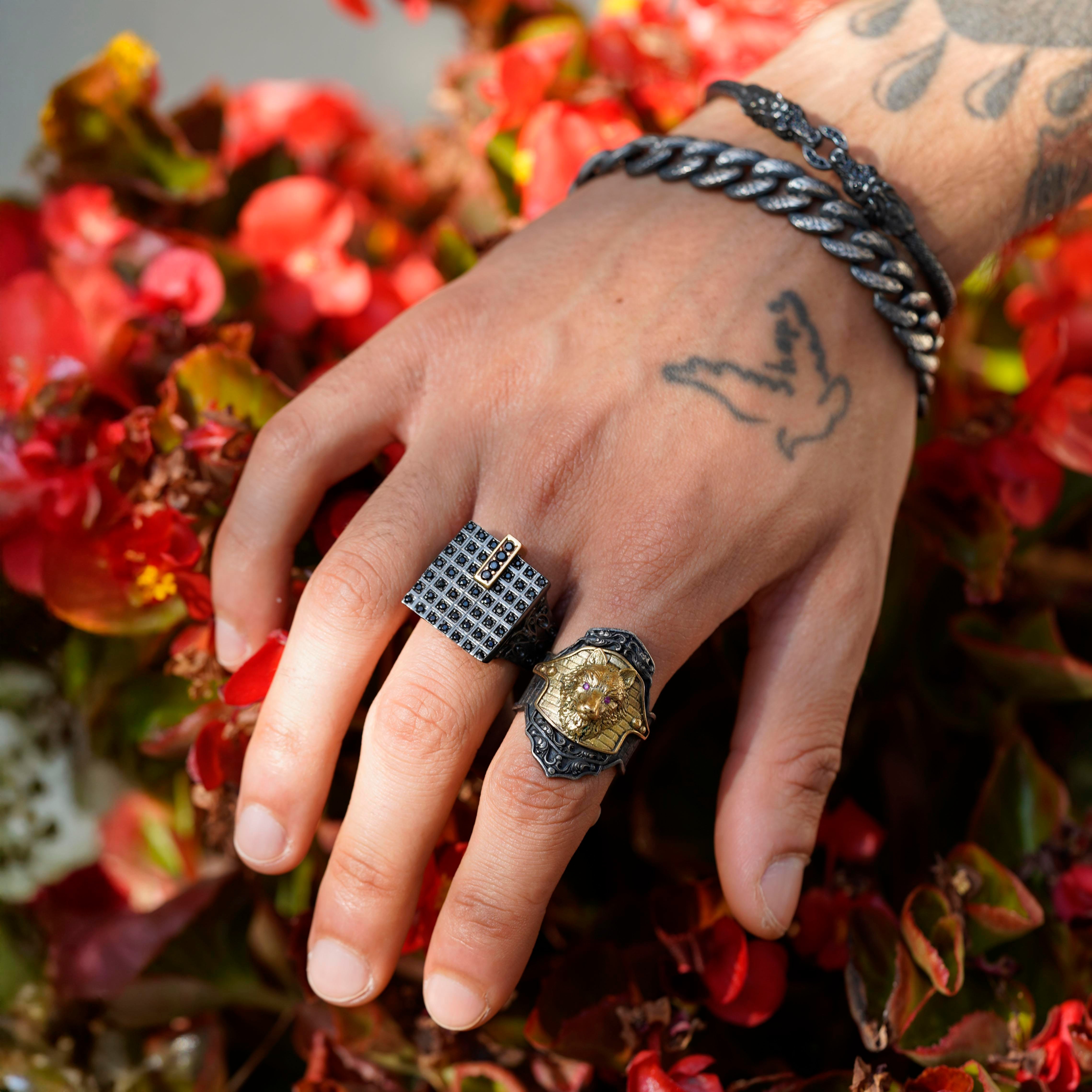 Luxury Wolf Oxidized Ring