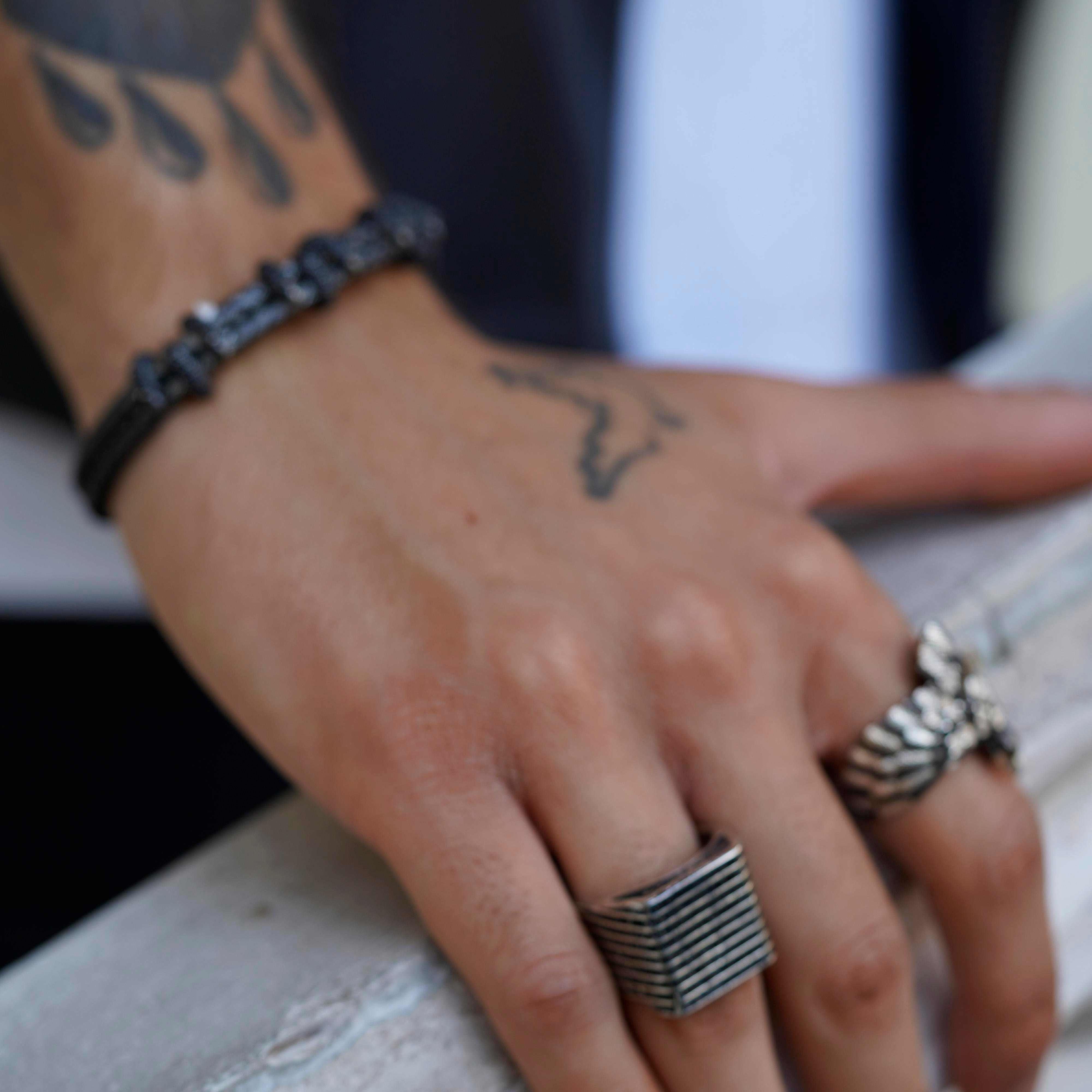Premium Royal Claws