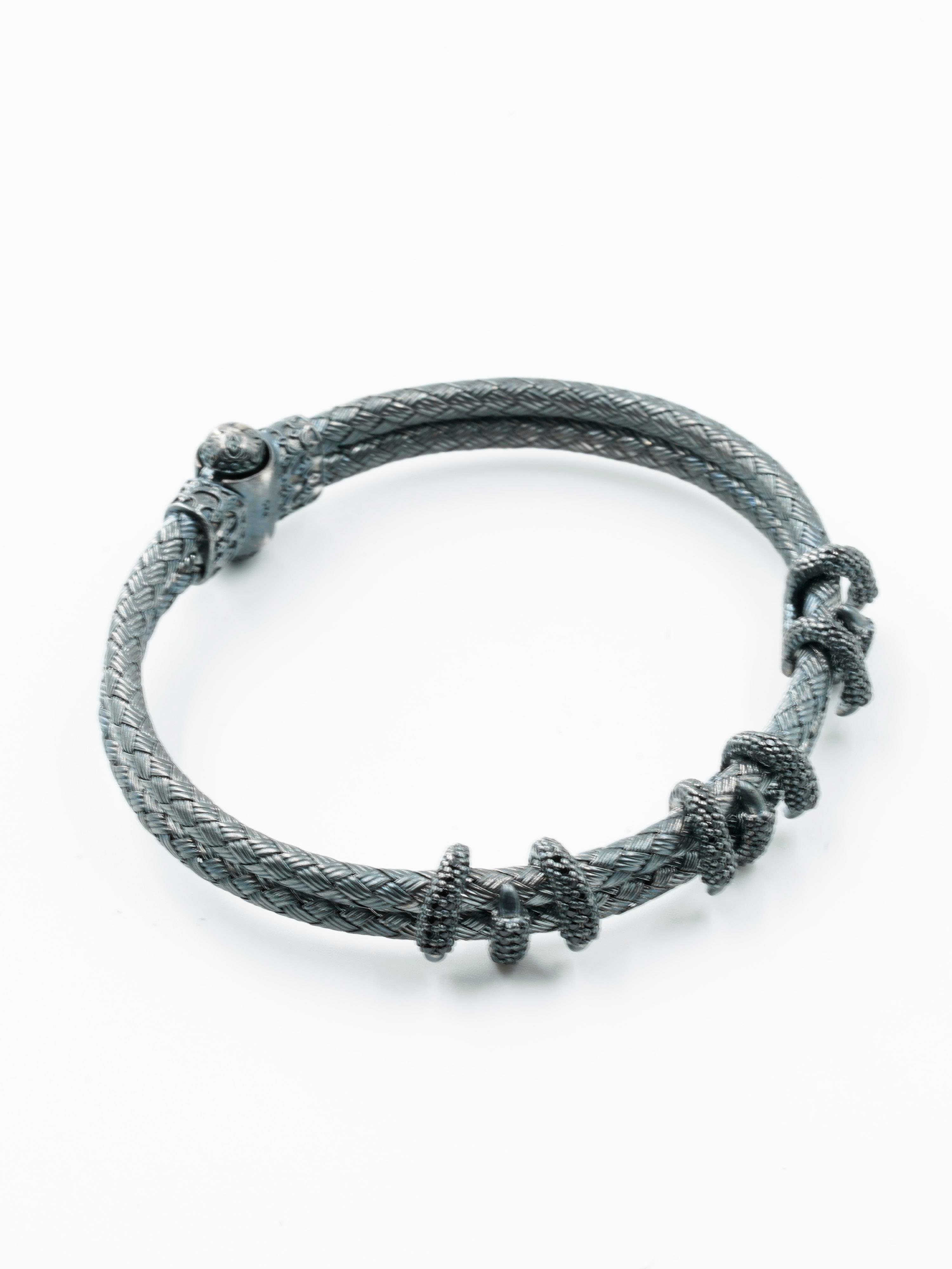 Premium Royal Claws