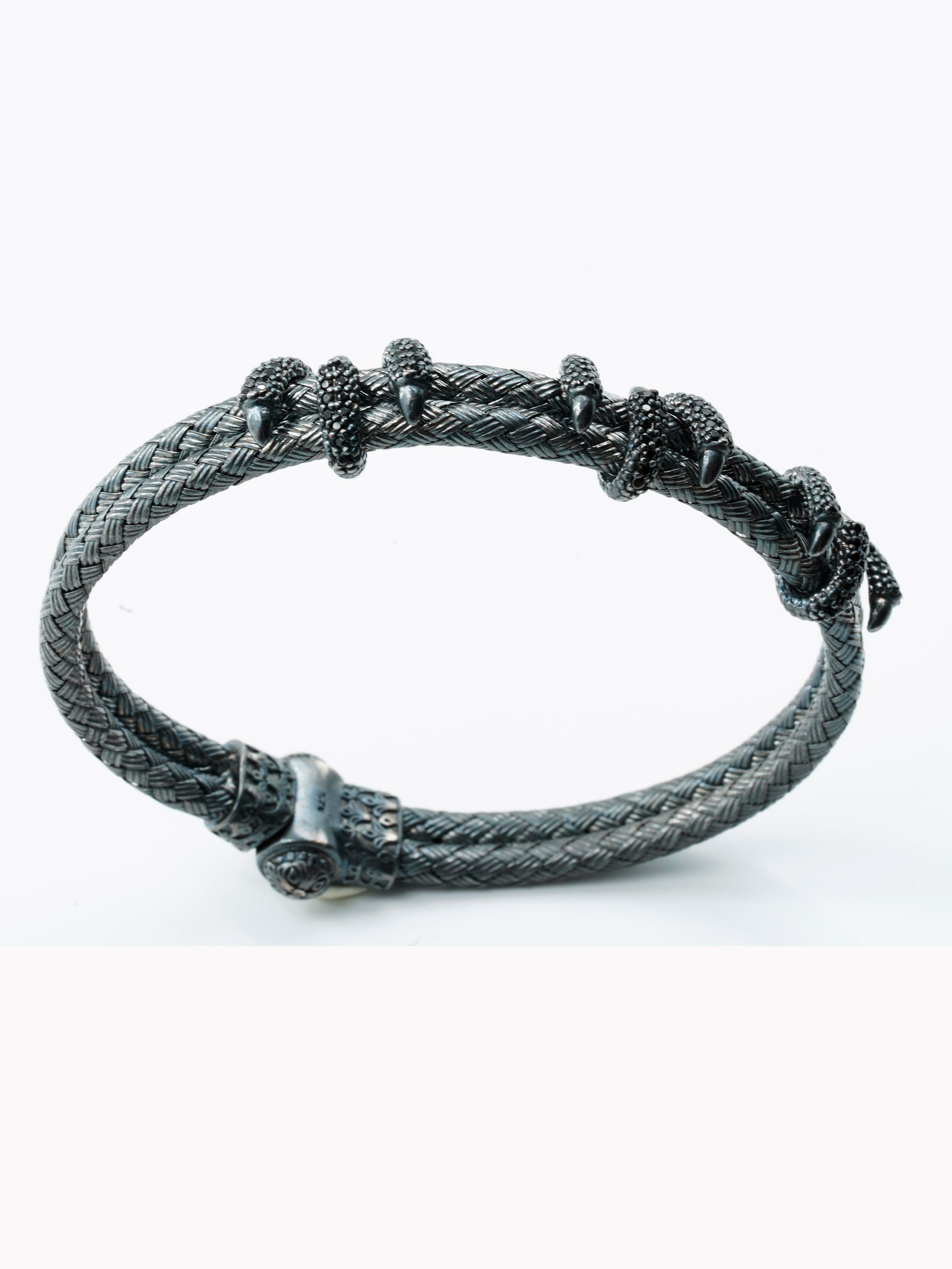 Premium Royal Claws