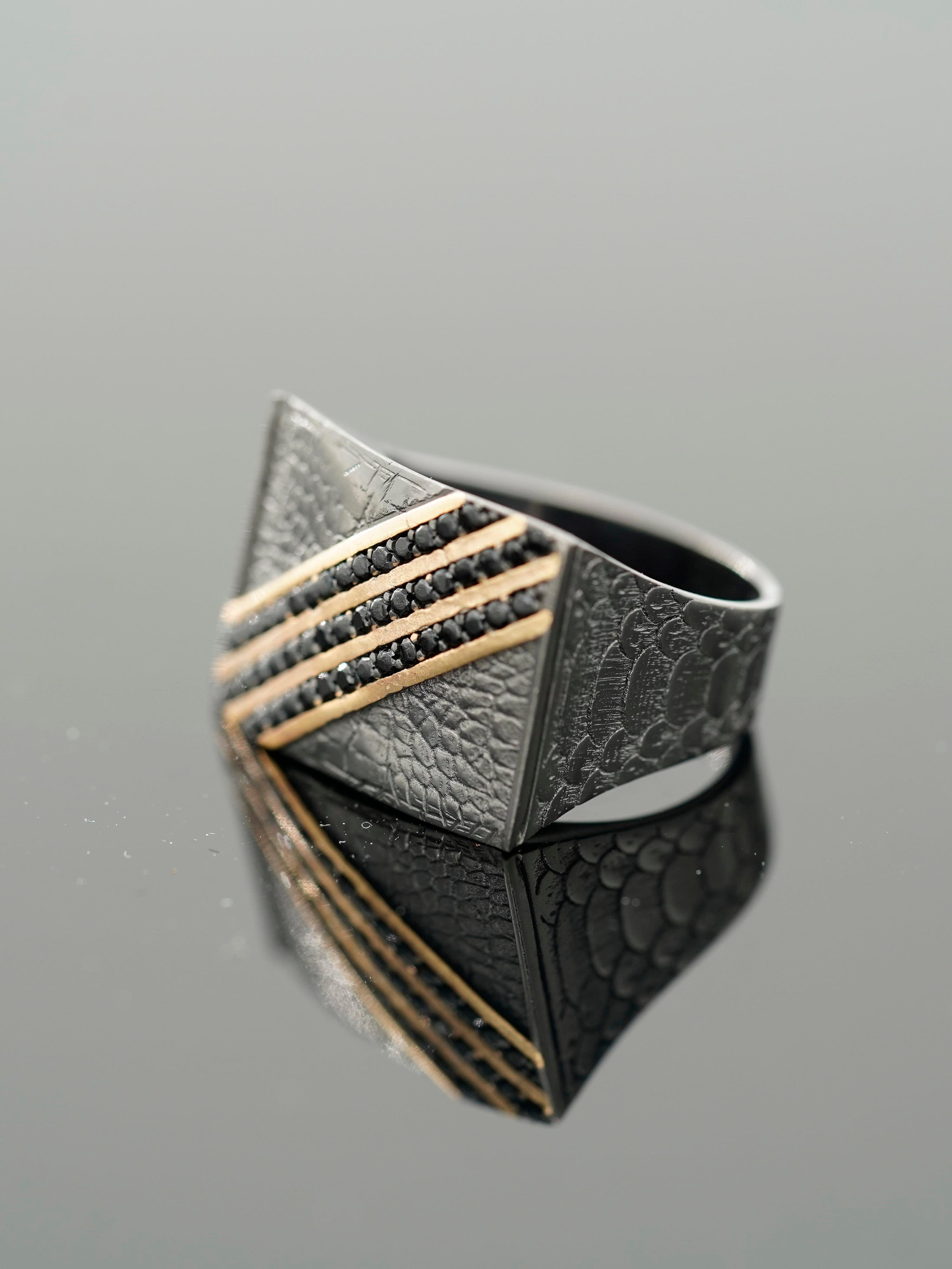 Premium World of Stones Ring