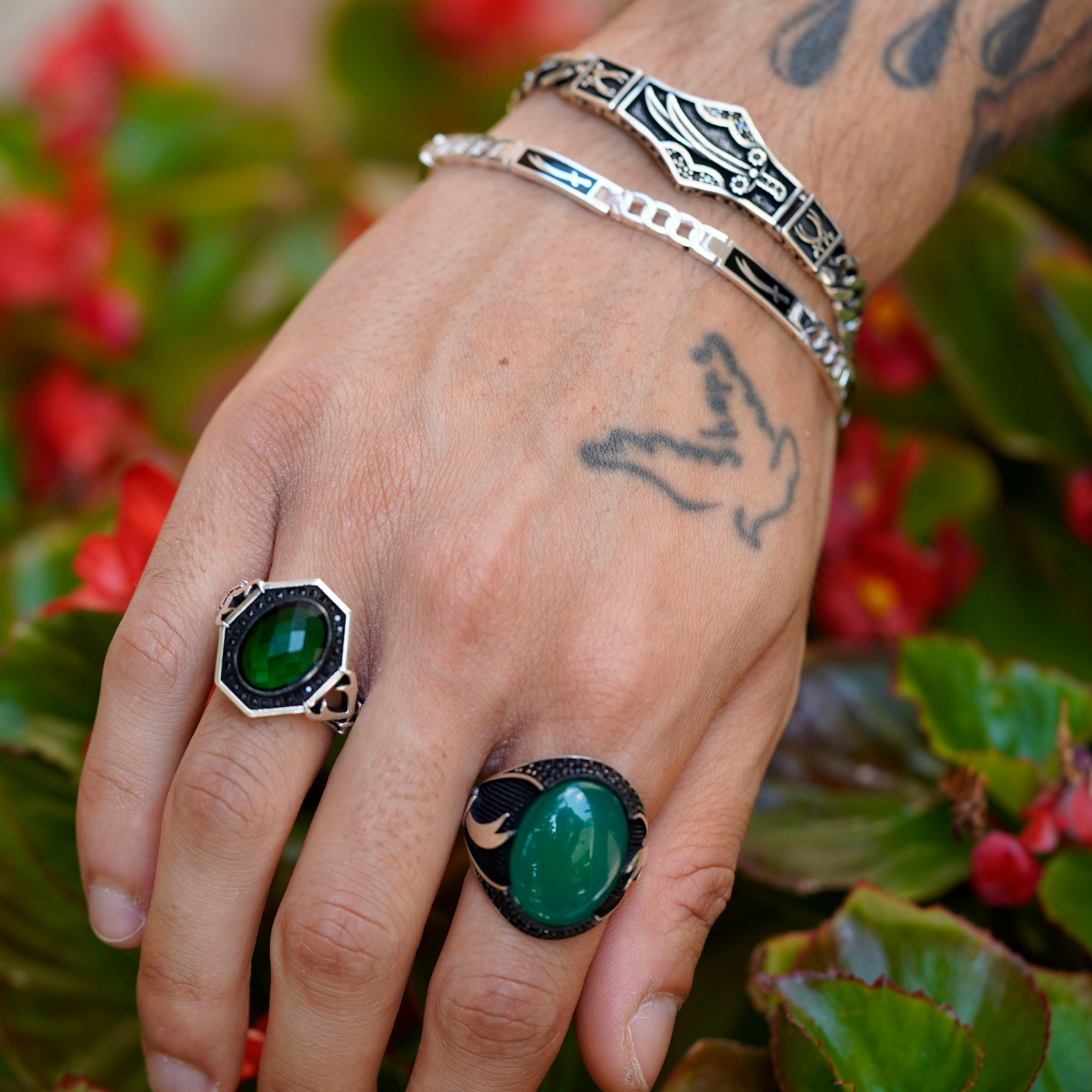 Unique Ring