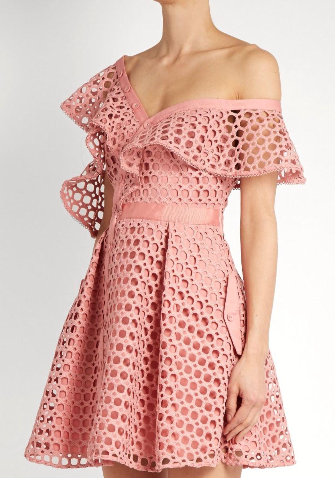 Pembe Asimetrik Kol Mini Elbise