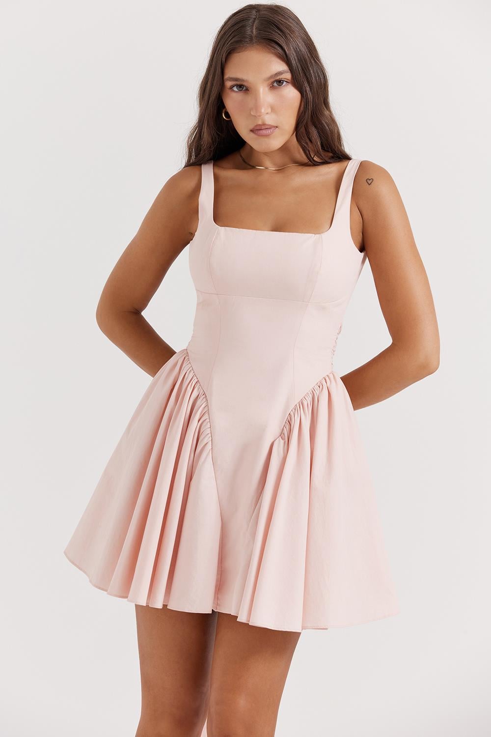 Pudra pembe kurdela detay mini elbise