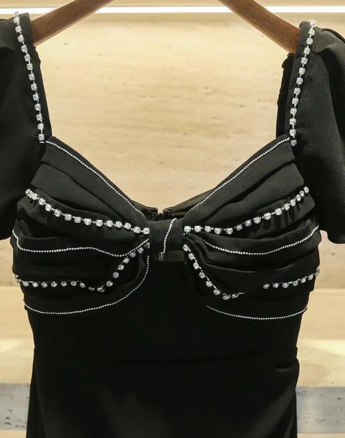 Siyah Swarovski Detay Midi Tasarım Elbise