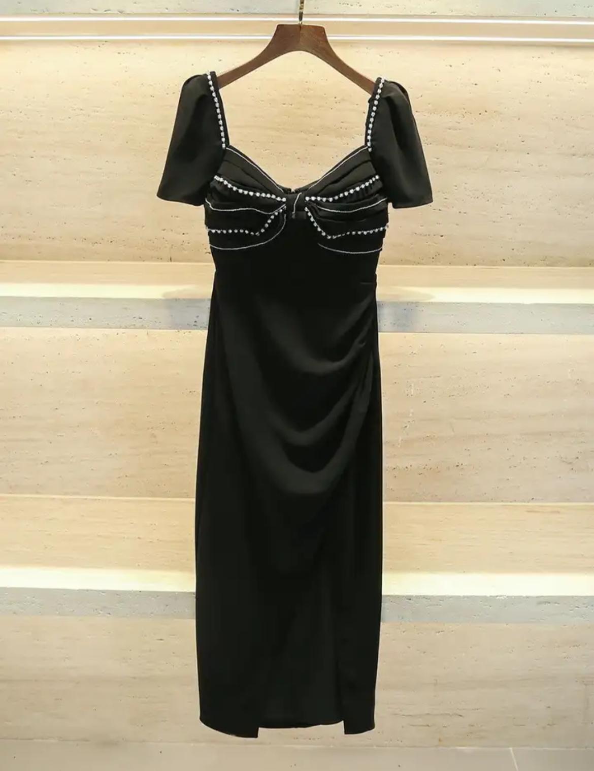 Siyah Swarovski Detay Midi Tasarım Elbise