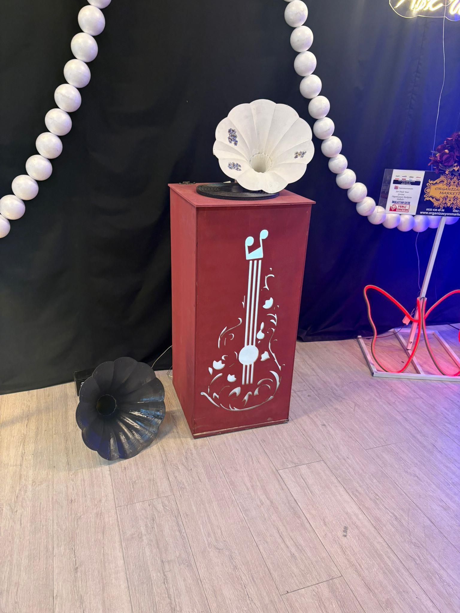 dekoratif gramafon gitar