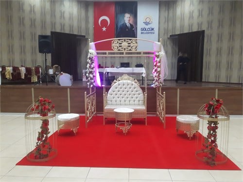 Kına Tahtı