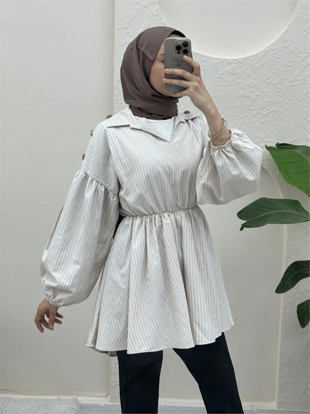 Beli Ve Kolu Lastikli V Yaka Çizgili Tunik -Bej-Çizgili Tunik-223-6246-R56