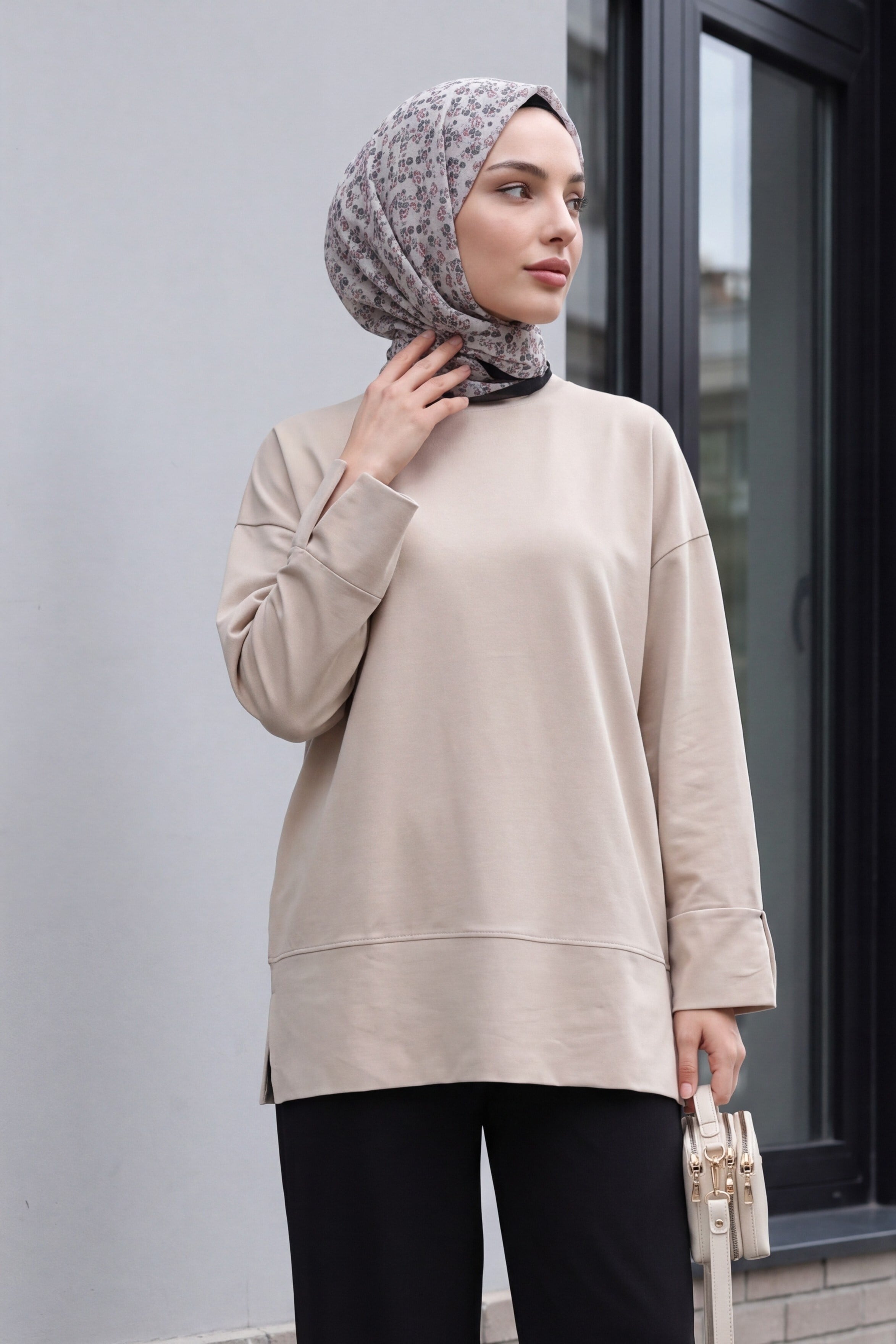 Bisiklet Yaka Yırtmaçlı Oversize Penye Tunik  -Vizon