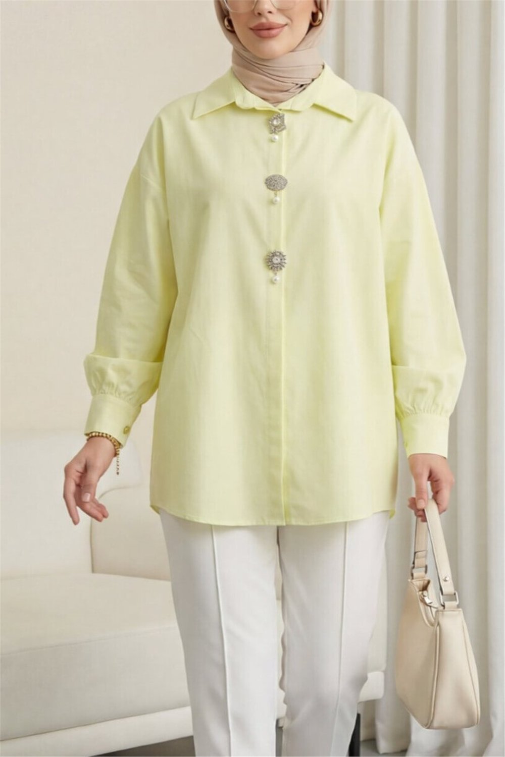 Broş Detaylı Gizli Düğmeli Poplin Gömlek -Açık Sarı-Gömlek-398-11001-R75