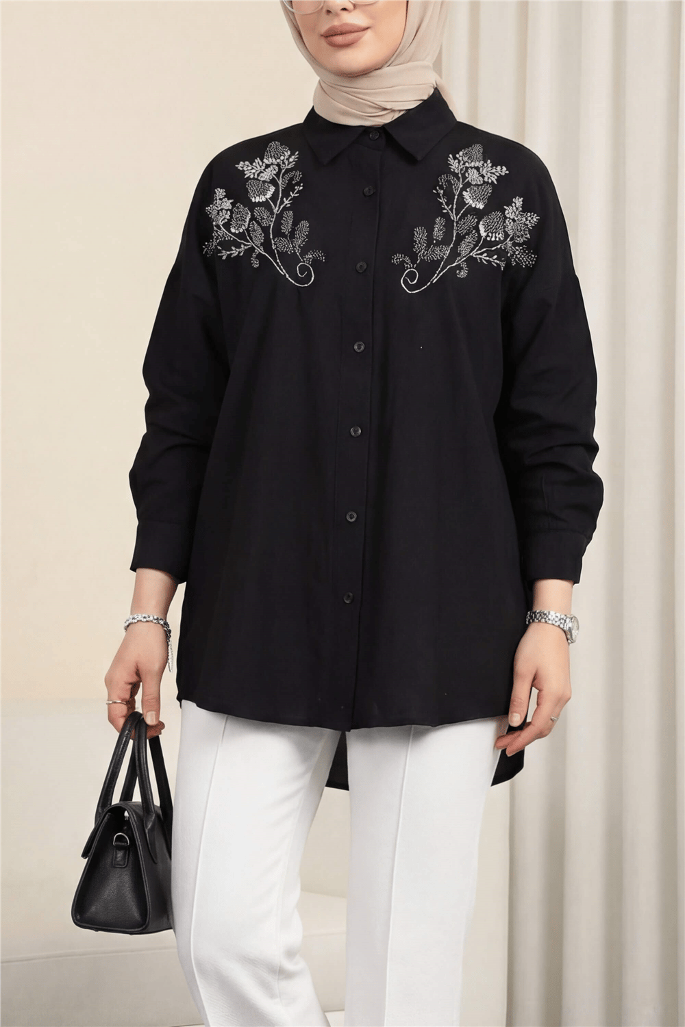 Çiçek Boncuk Desenli Düğmeli Çilek Gömlek -Siyah-Tunik-199-259-R01