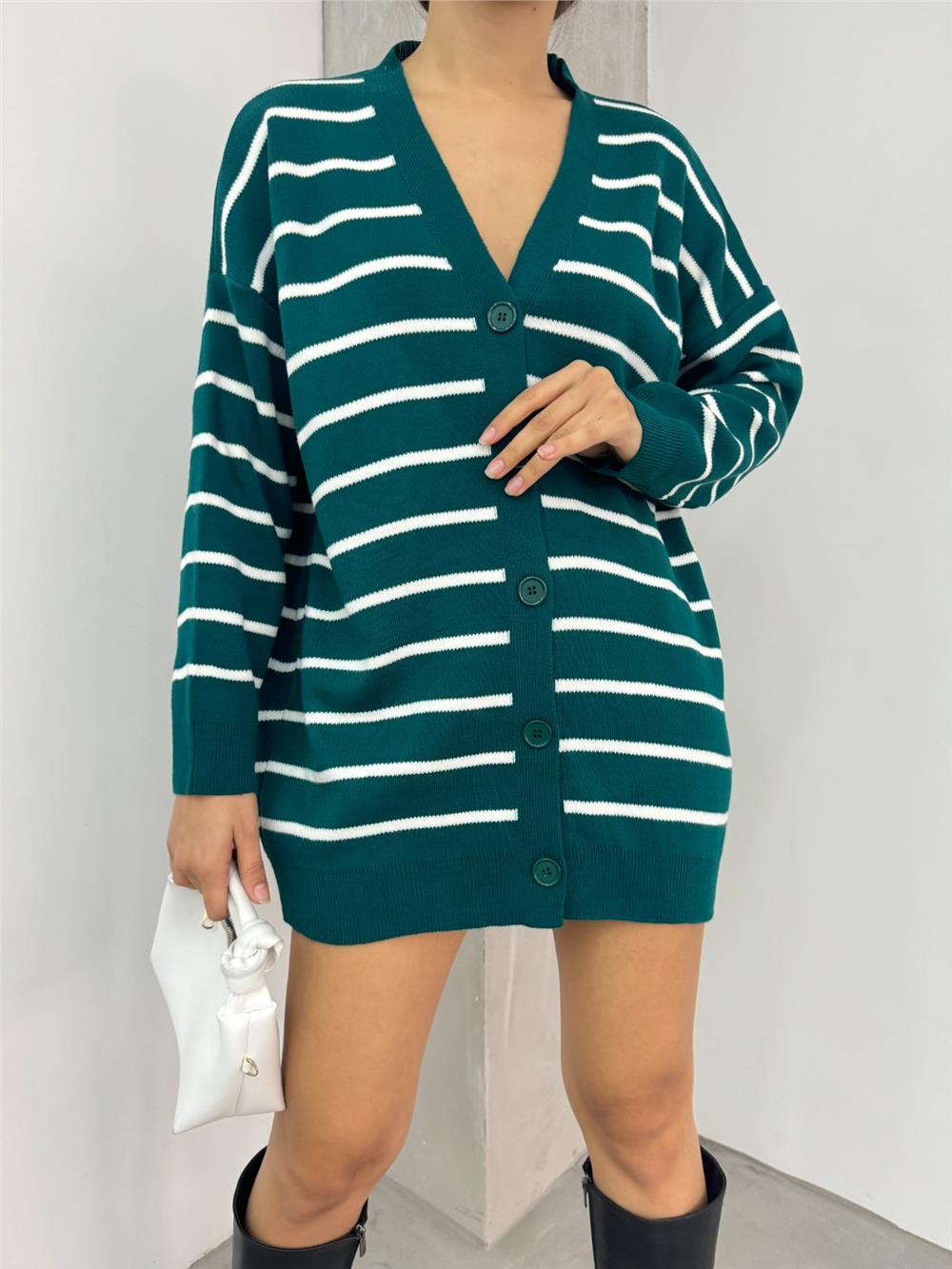 Çizgili Düğmeli V Yaka Triko Hırka   -Zümrüt-109-9823-R17
