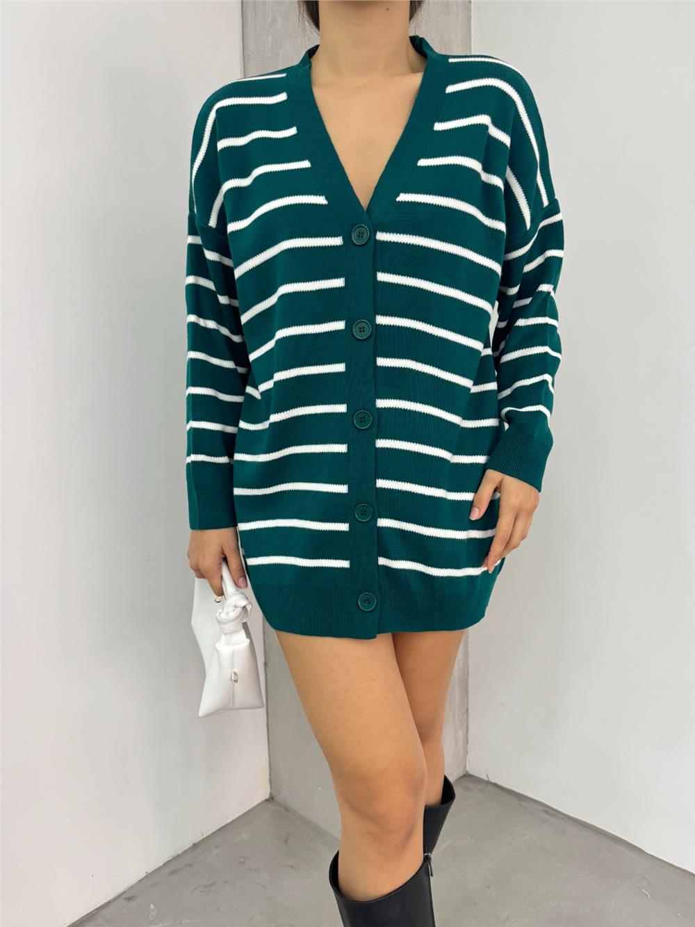 Çizgili Düğmeli V Yaka Triko Hırka   -Zümrüt-109-9823-R17