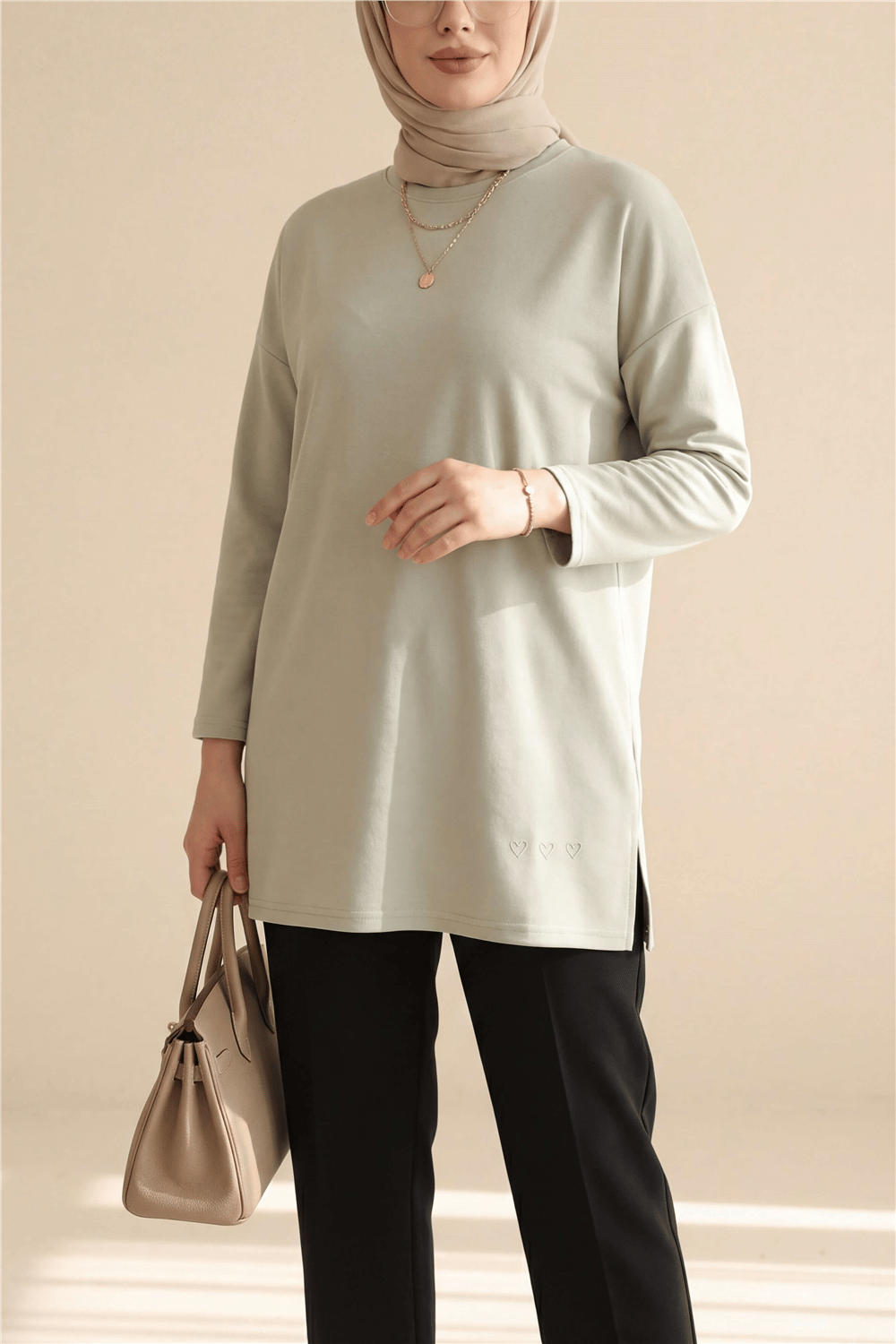 Eteği Kalp Detaylı Yırtmaçlı Salaş Penye Tunik  -Taş-Tunik-253-13074-R43