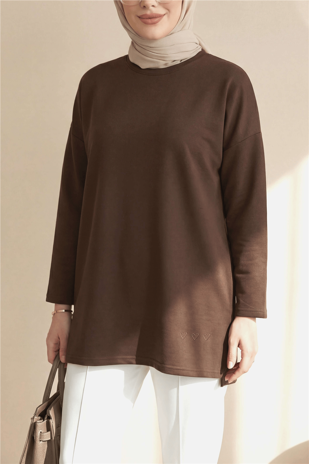 Eteği Kalp Detaylı Yırtmaçlı Salaş Penye Tunik -Kahve-Tunik-253-13074-R15