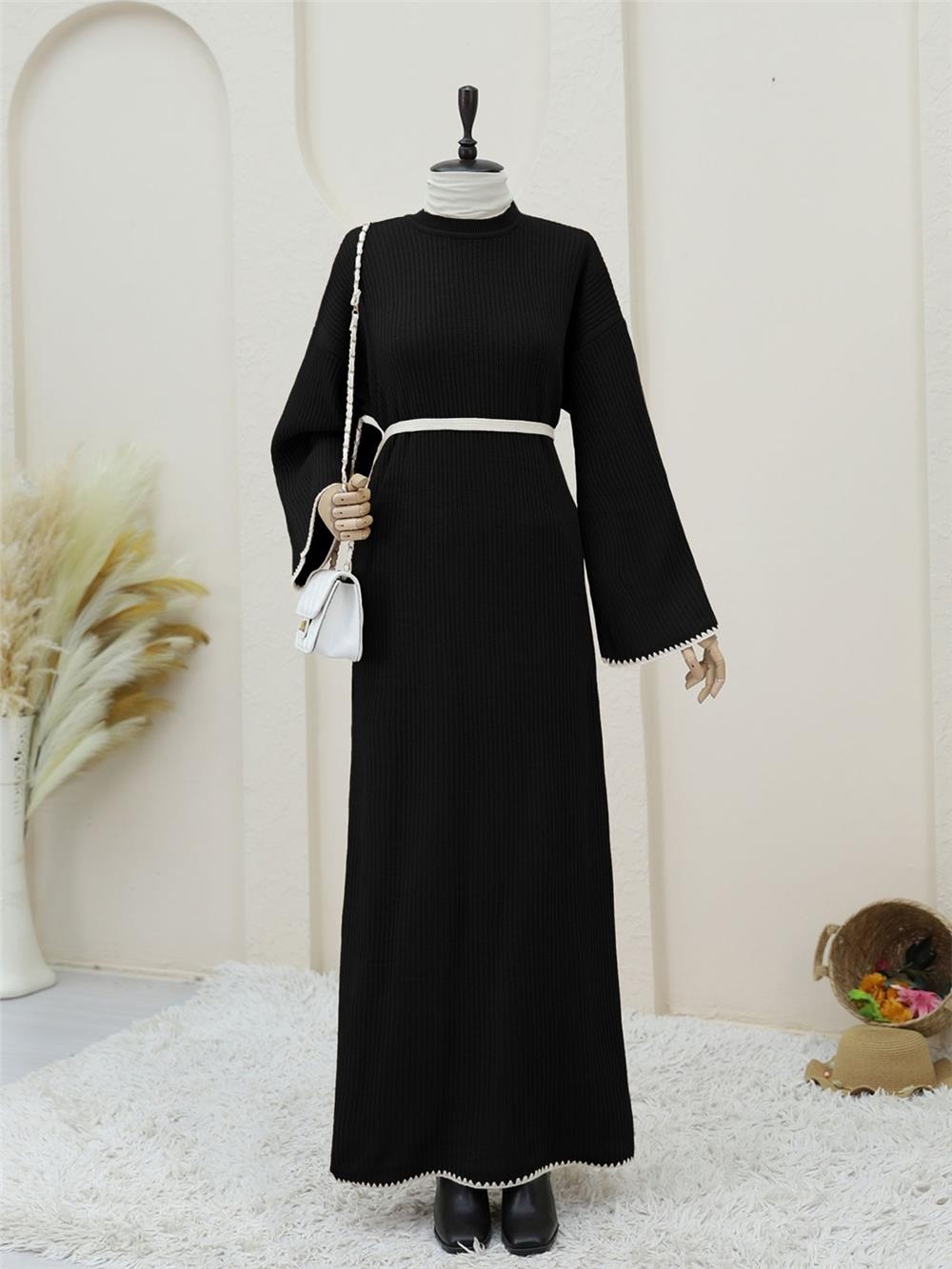 Etek Ucu ve Kolları Nakışlı Bağcıklı Triko Elbise -Siyah-295-3426-R01