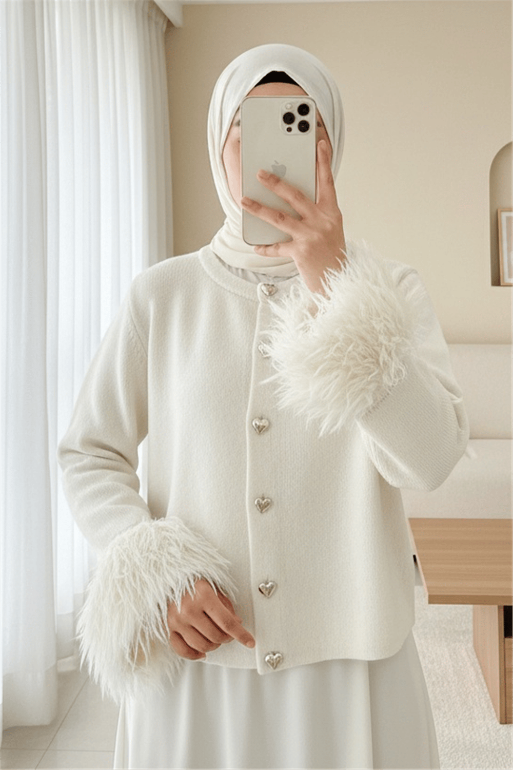 Kalp Düğmeli Kolu Saçaklı Triko Hırka -Bej-Hırka-307-07380-R56
