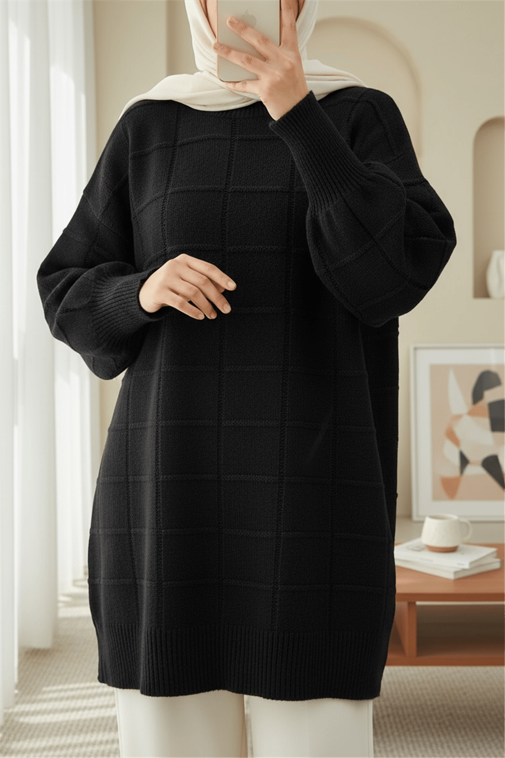 Kare Desenli Yırtmaçlı Yumoş Triko Tunik -Siyah-Tunik-295-4510-R01