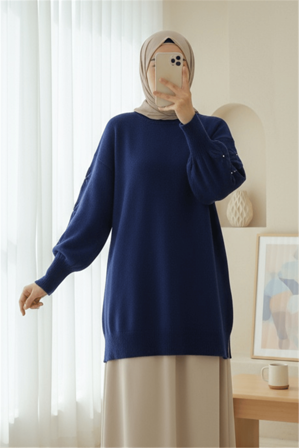 Kolu Çiçek Detaylı Yuvarlak Yaka Yumoş Triko Kazak -Laci-Kazak-295-4526-R03