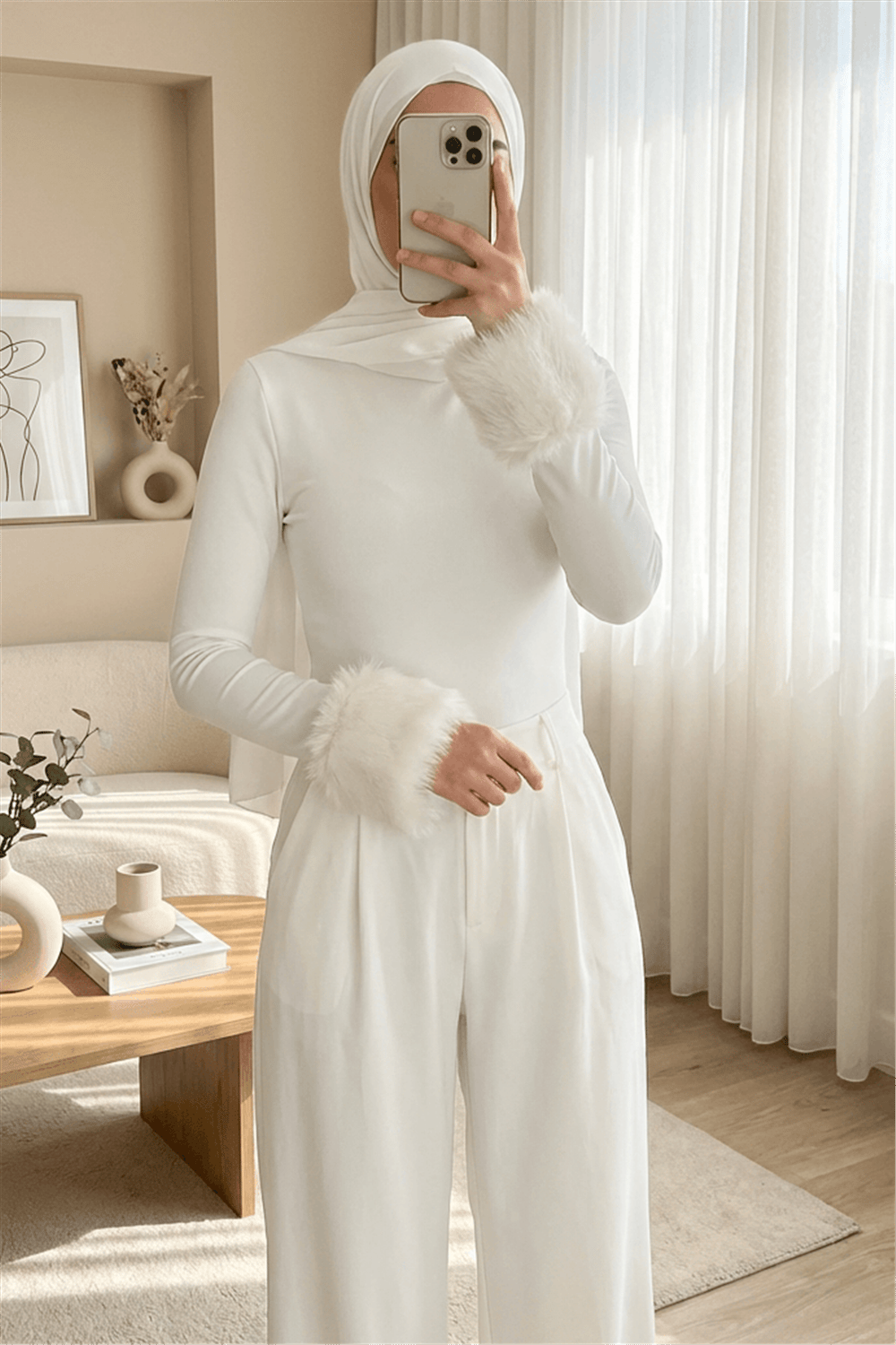Kolu Kürklü Yarım Boğazlı Çıtçıtlı Zıbın Bluz -Beyaz-Bluz-253-13103-R02