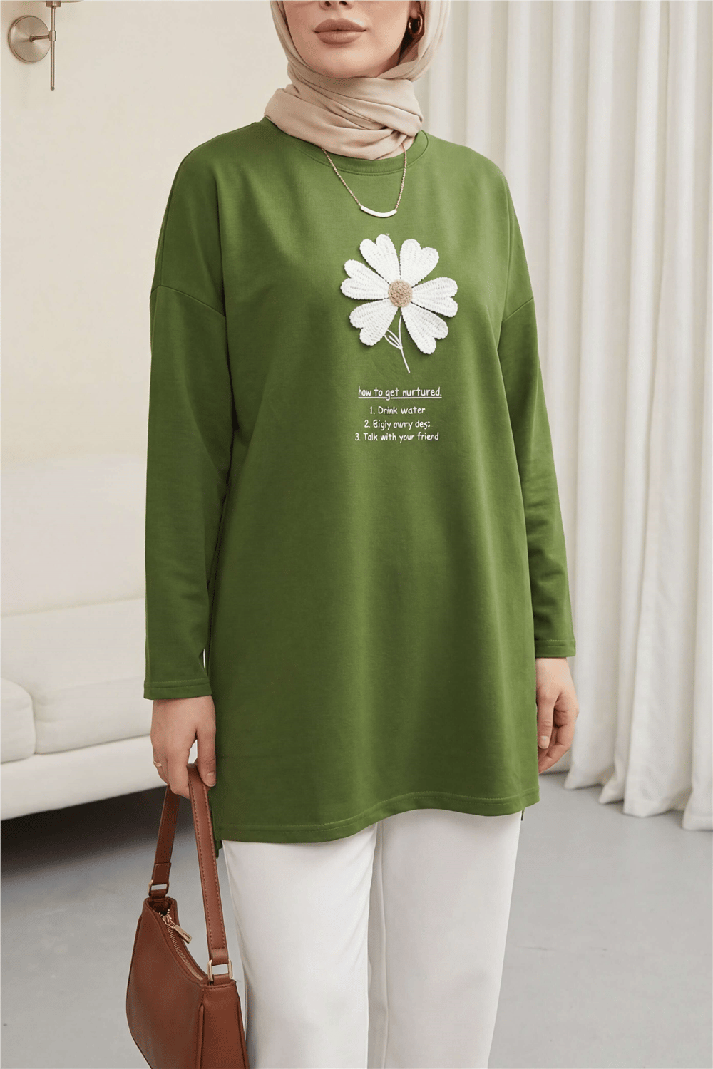 Önü Çiçek Nakışlı Bisiklet Yaka Penye Tunik -Yeşil-Tunik-253-13157-R35