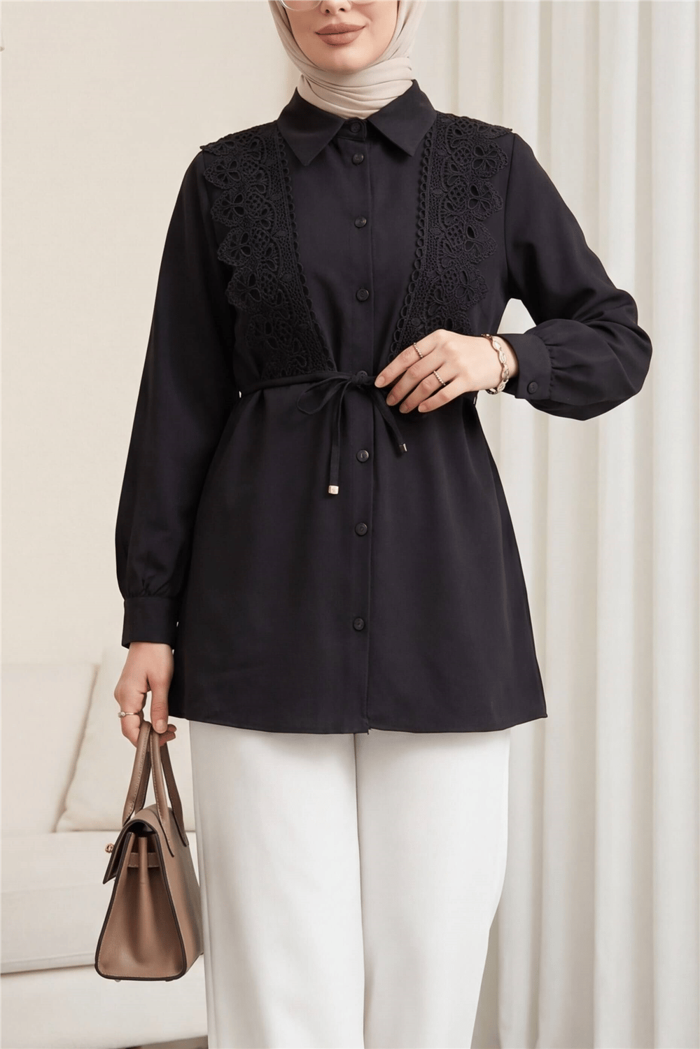Önü Dantelli Bağlama Detaylı Düğmeli Poplin Gömlek -Siyah-Gömlek-398-11062-R01