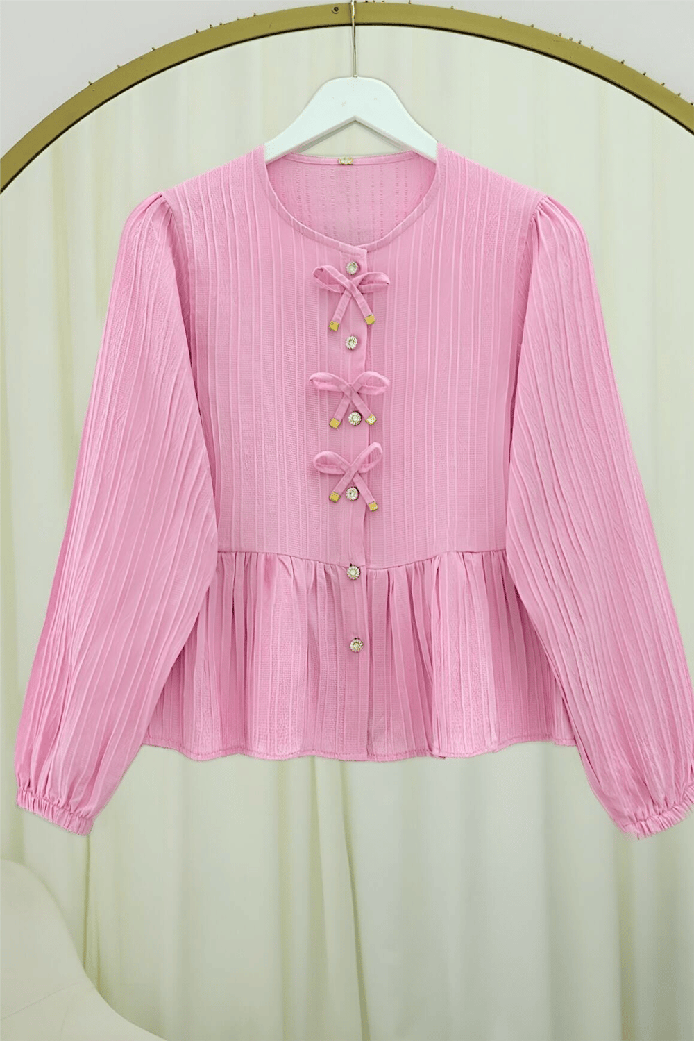 Önü Fiyonk Detaylı Düğmeli Kolu Lastikli Bluz -Pembe-Bluz-398-1043-R20