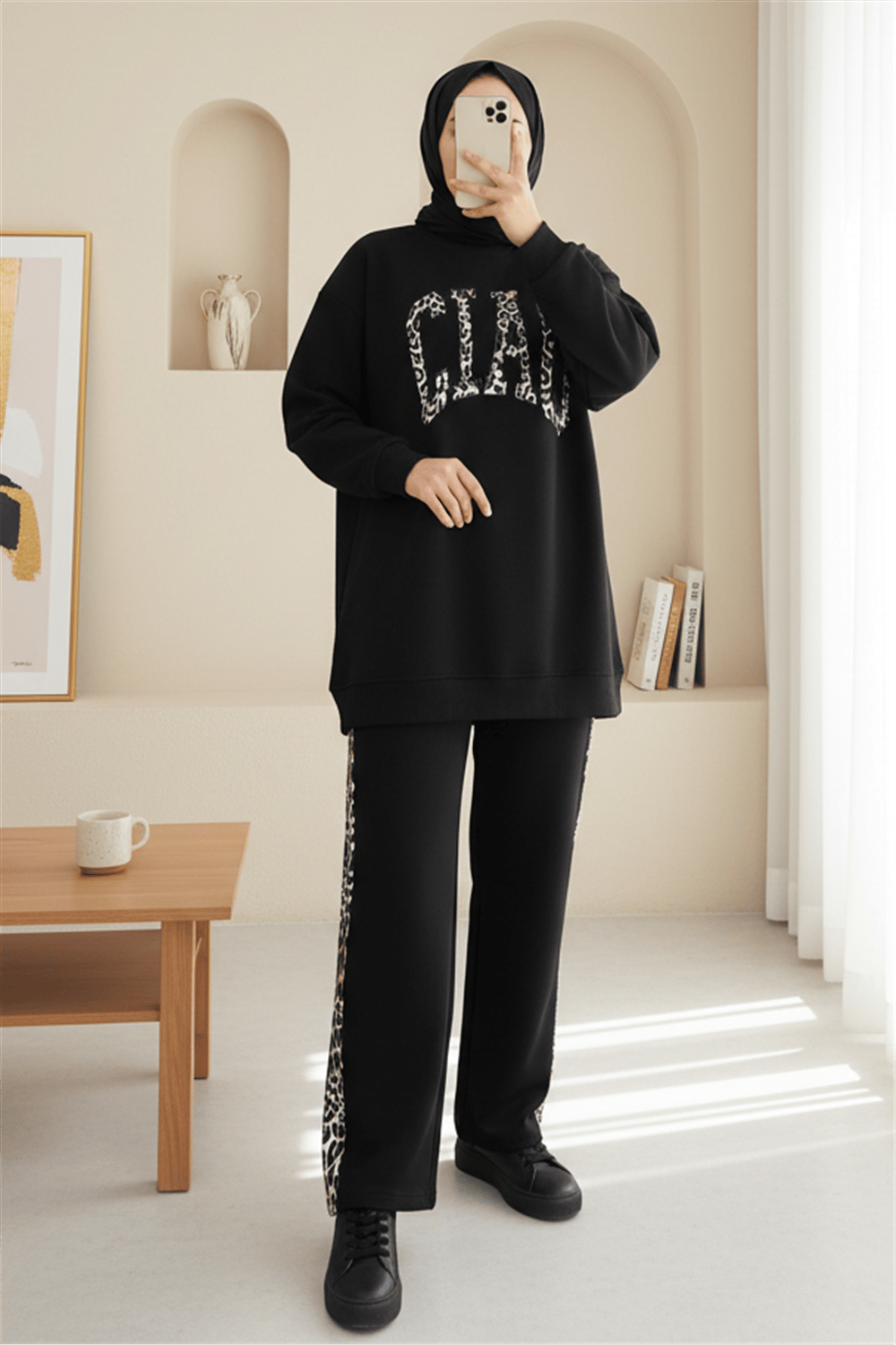 Önü Yazılı Leopar Deseni Detaylı Üç İplik Sweat Takım  -Siyah-Takım-349-5284-R01