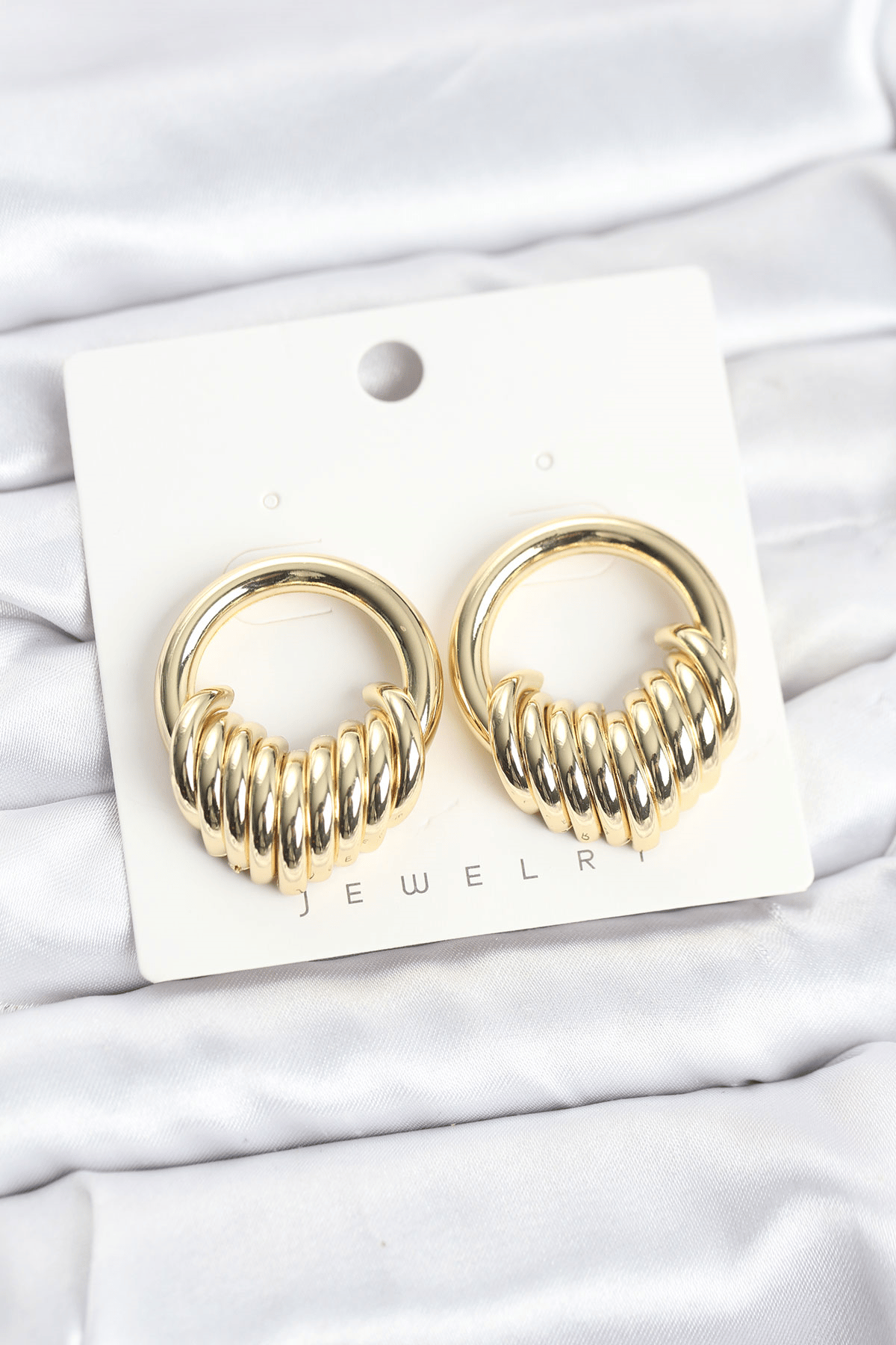 Pirinç Gold Renk Halka Sarmal Model Vintage Kadın Küpe