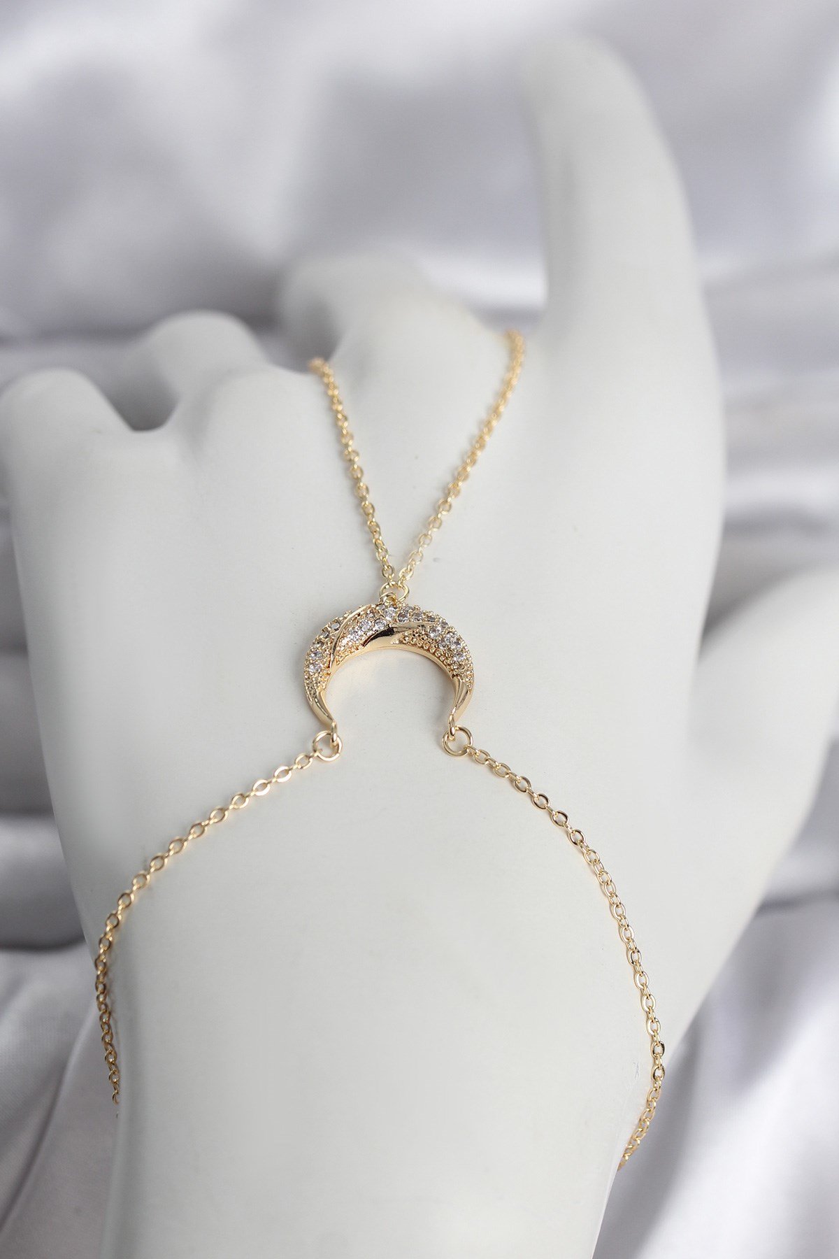 Pirinç Gold Renk Hilal Model Zirkon Taşlı Kadın Şahmeran