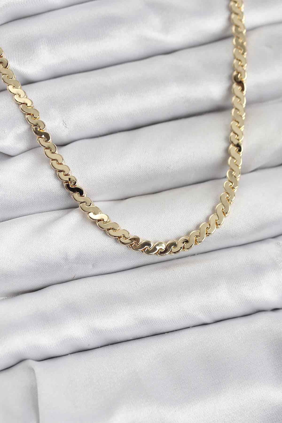 Pirinç Gold Renk Yassı Zincir Kadın Kolye