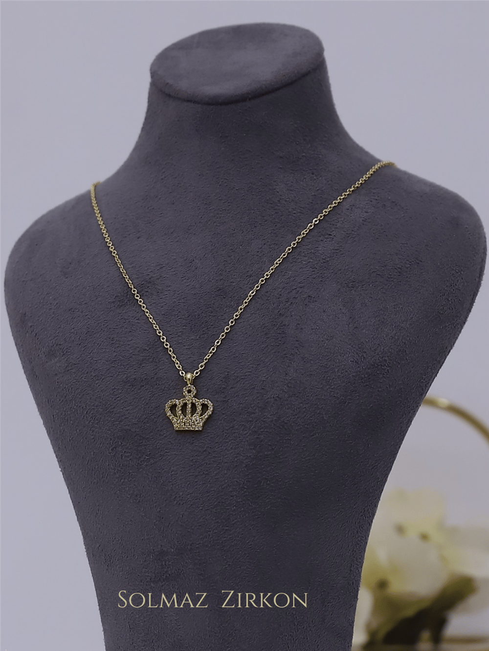 Taç Motifli Solmayan Zirkon Kolye -Altın-360-KR07-R46
