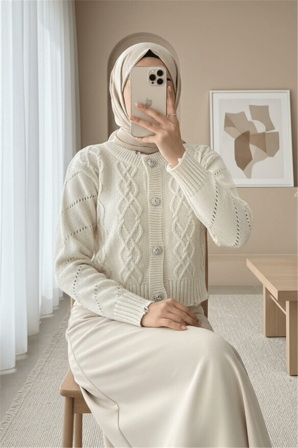 Taş Düğmeli Yırtıklı Krop Hırka  -Bej-Hırka-351-5359-R56