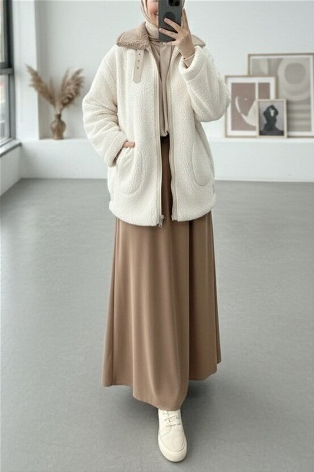 Yakası Garni Detaylı İçi Astarlı Cep Detaylı  Peluş Mont  -Bej-Mont-348-2666-R56
